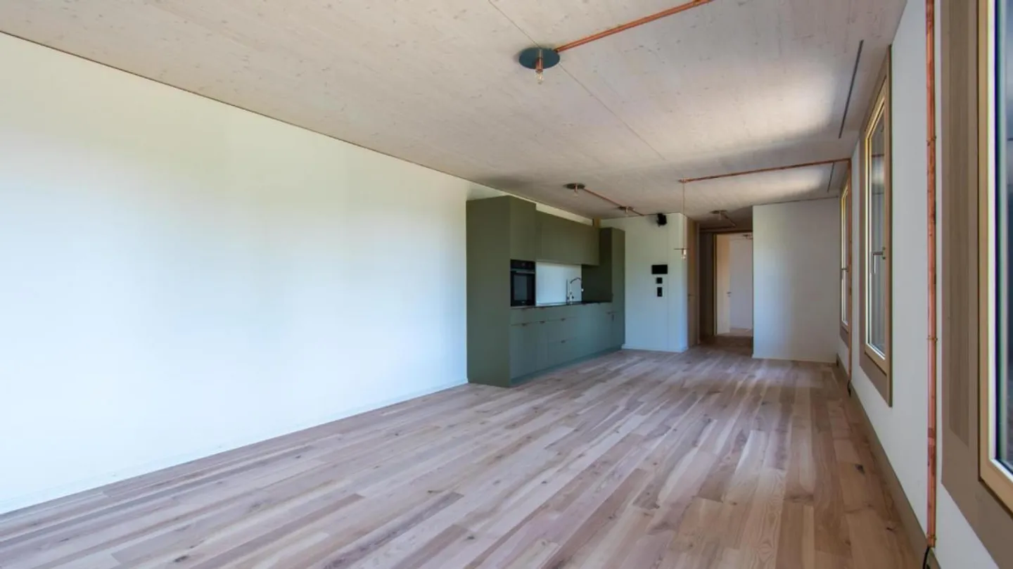 Appartement moderne de 3,5 pièces dans un emplacement central - Photo 4 sur 8