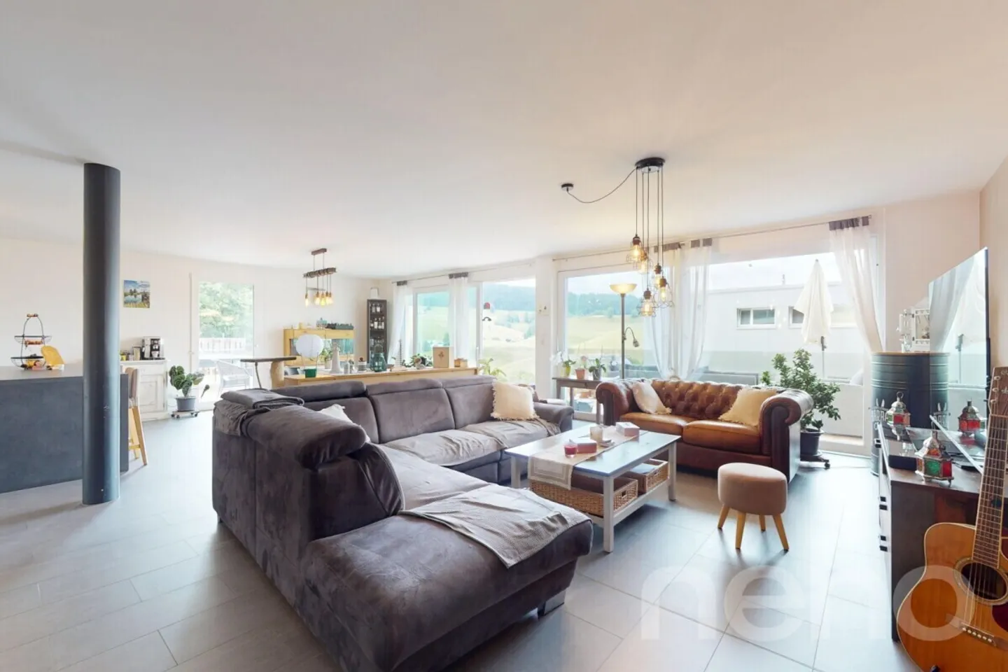 Stunning 5.5 room apartment in Locle with a large terrace - Photo 7 of 12