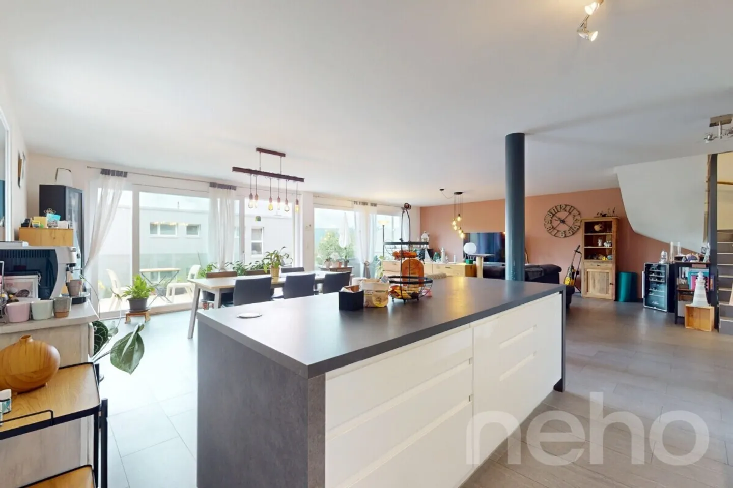 Stunning 5.5 room apartment in Locle with a large terrace - Photo 8 of 12