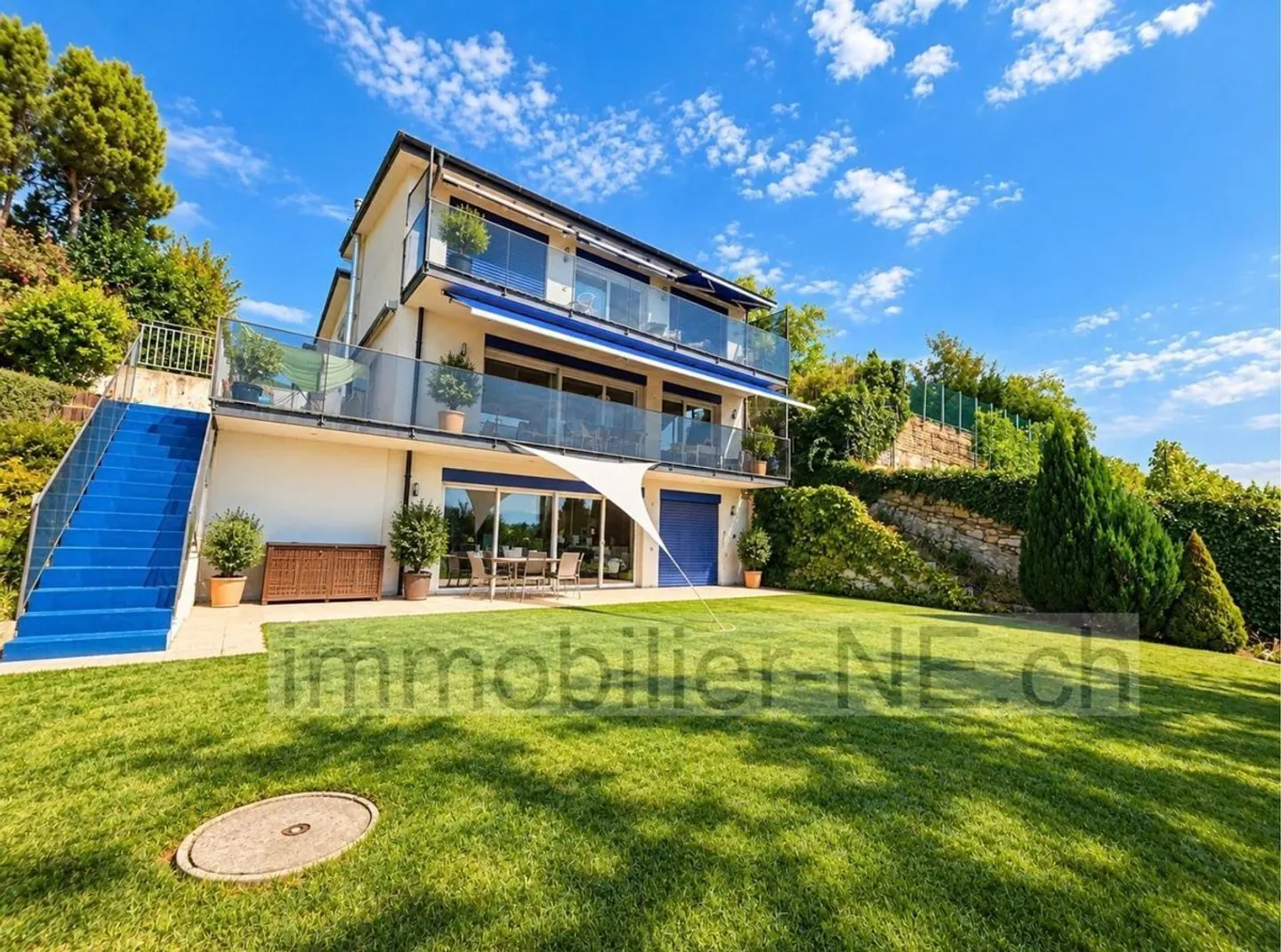 Proprietà eccezionale composta da due ville con piscina e vista lago - Foto 1 di 13