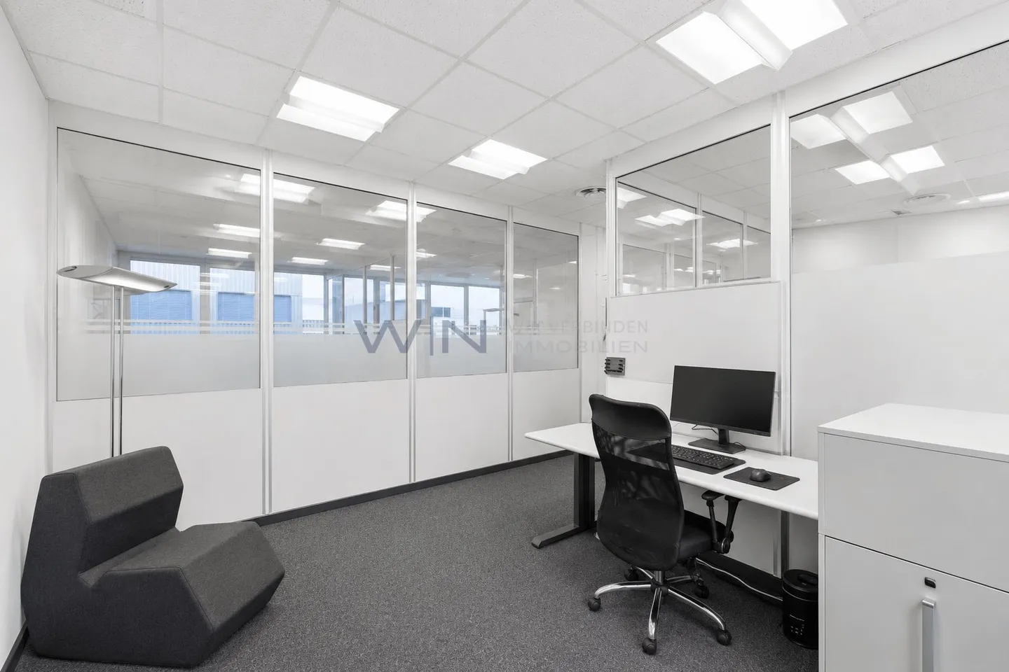 Office space for rent - Photo 6 of 10