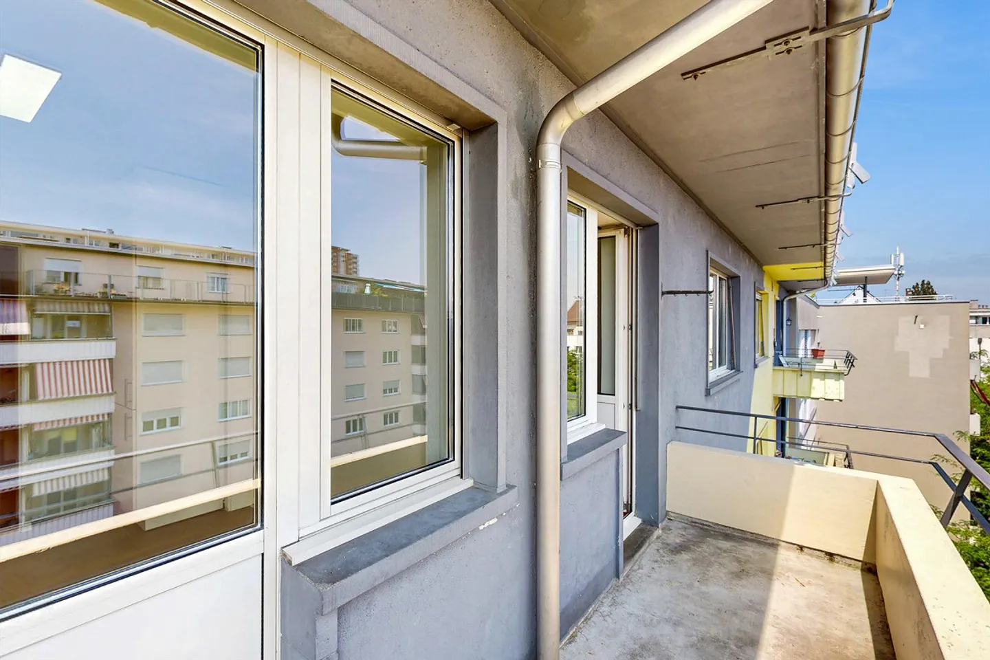 Maison spacieuse avec beaucoup de potentiel - Photo 6 sur 12