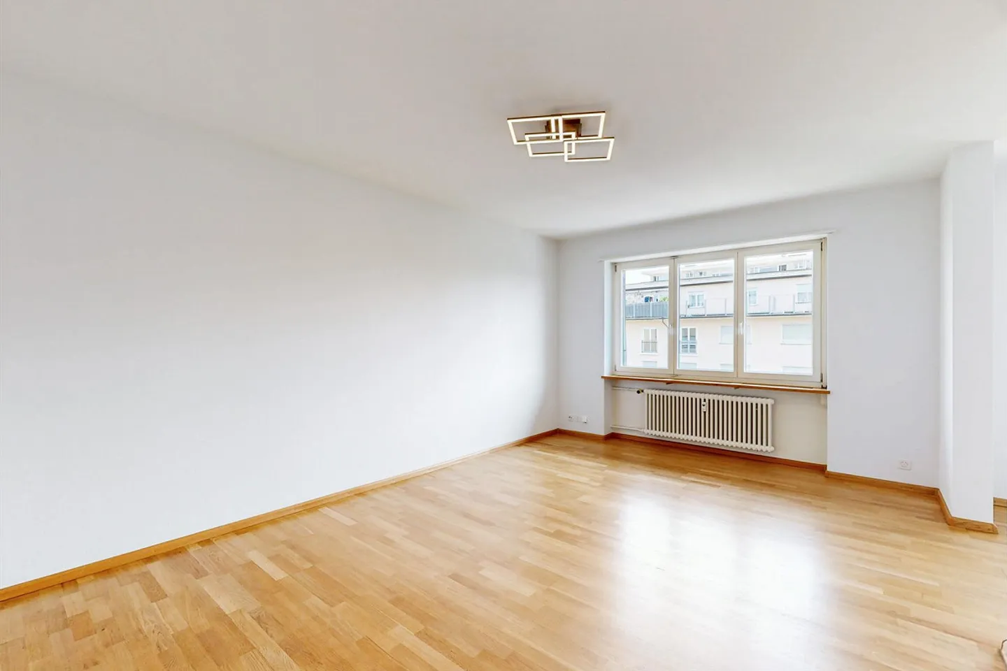 Maison spacieuse avec beaucoup de potentiel - Photo 8 sur 12