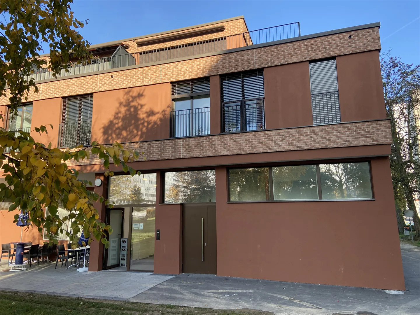 Appartement 6 pièces - Photo 2 sur 11