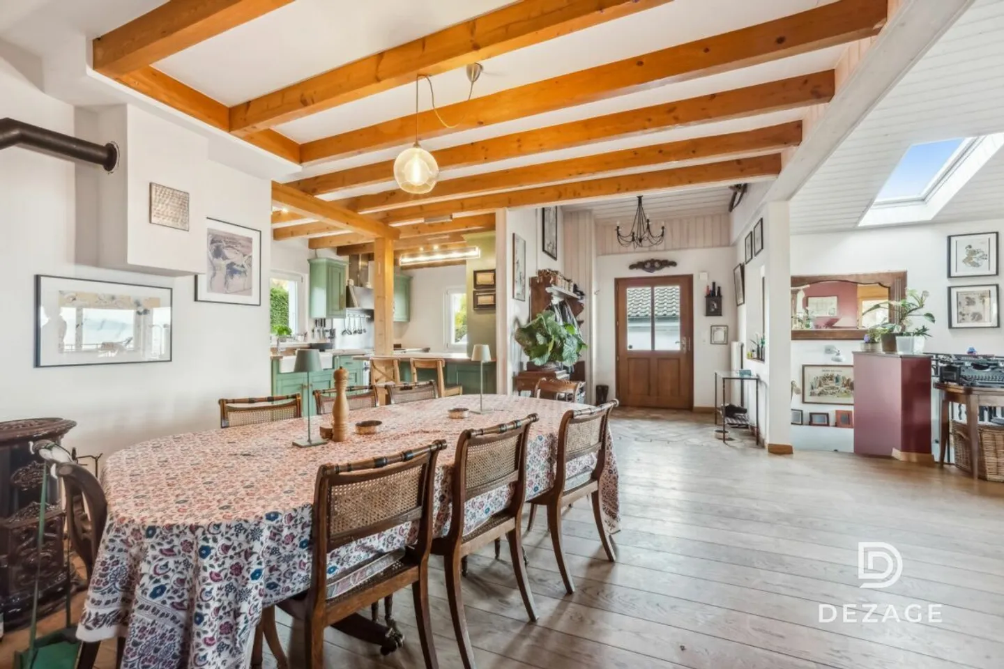 View of the lake and the peaks - a true paradise of tranquility in Givrins! - Photo 4 of 15