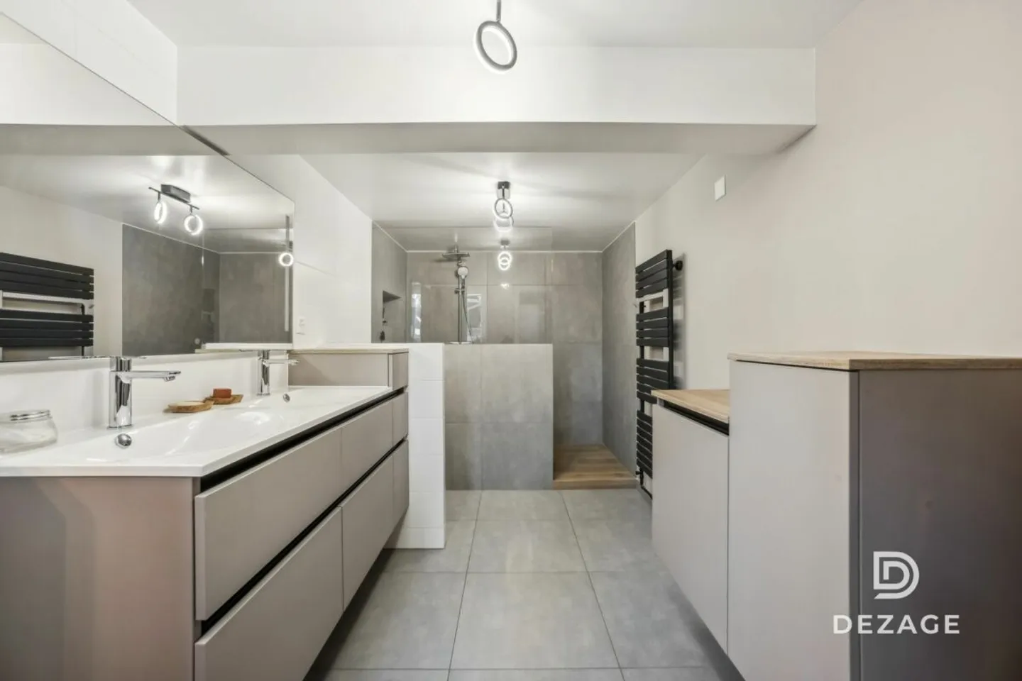 View of the lake and the peaks - a true paradise of tranquility in Givrins! - Photo 9 of 15