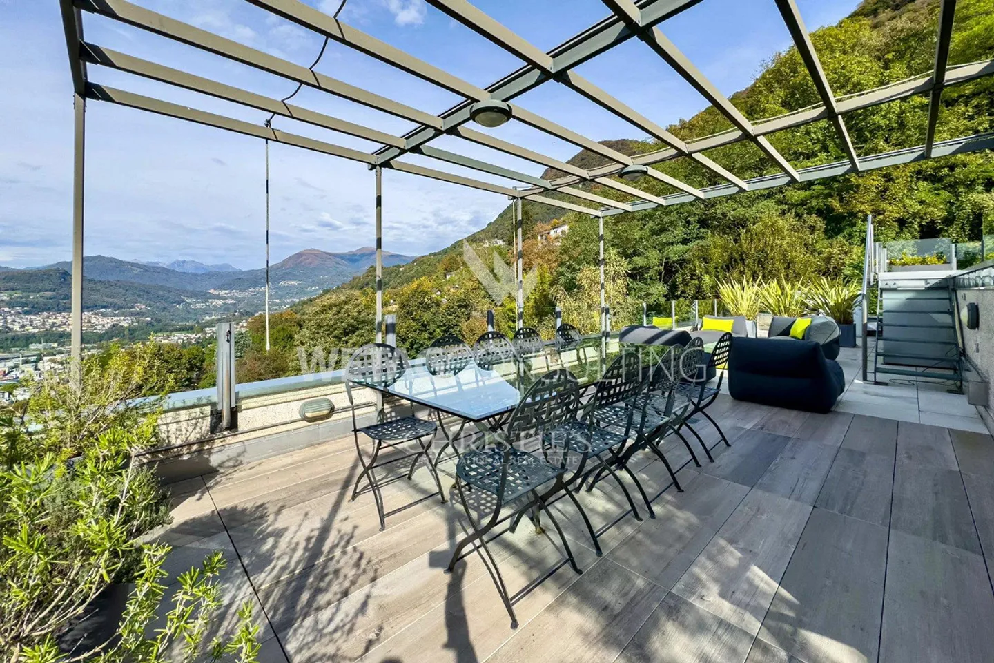 Lugano-Aldesago: attico moderno con vista mozzafiato sul lago, tetto... - Foto 10 di 13