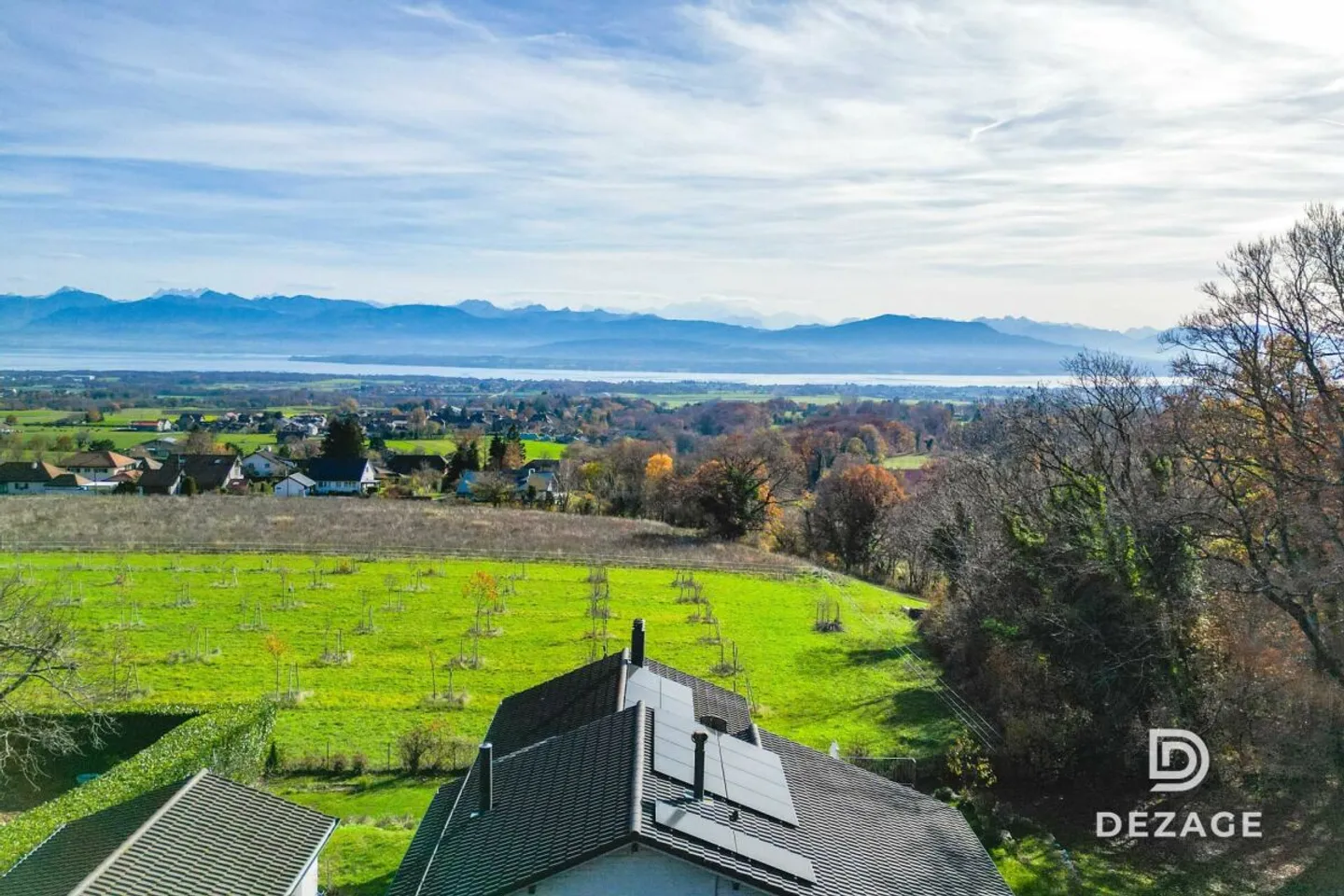 View of the lake and the peaks - a true paradise of tranquility in Givrins! - Photo 12 of 15