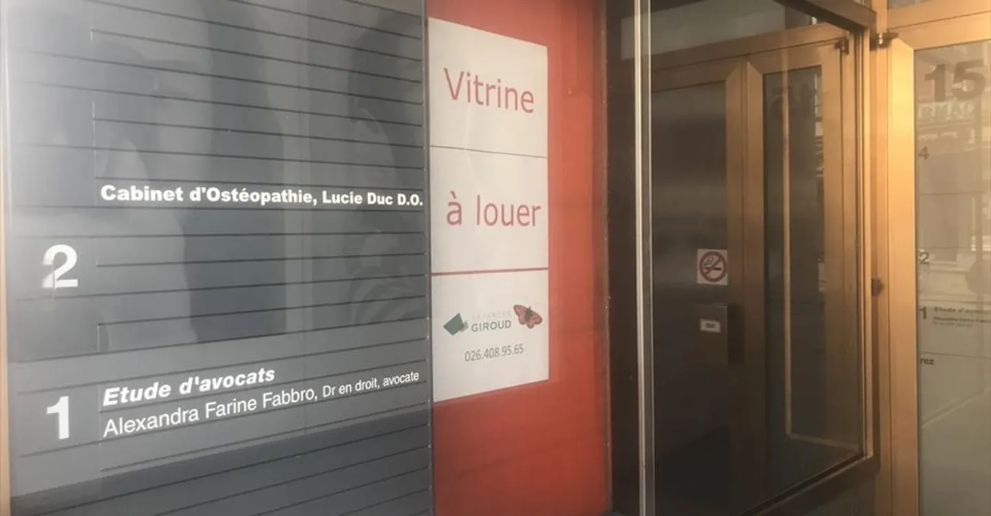 Immeuble mixte à louer - Photo 3 sur 5