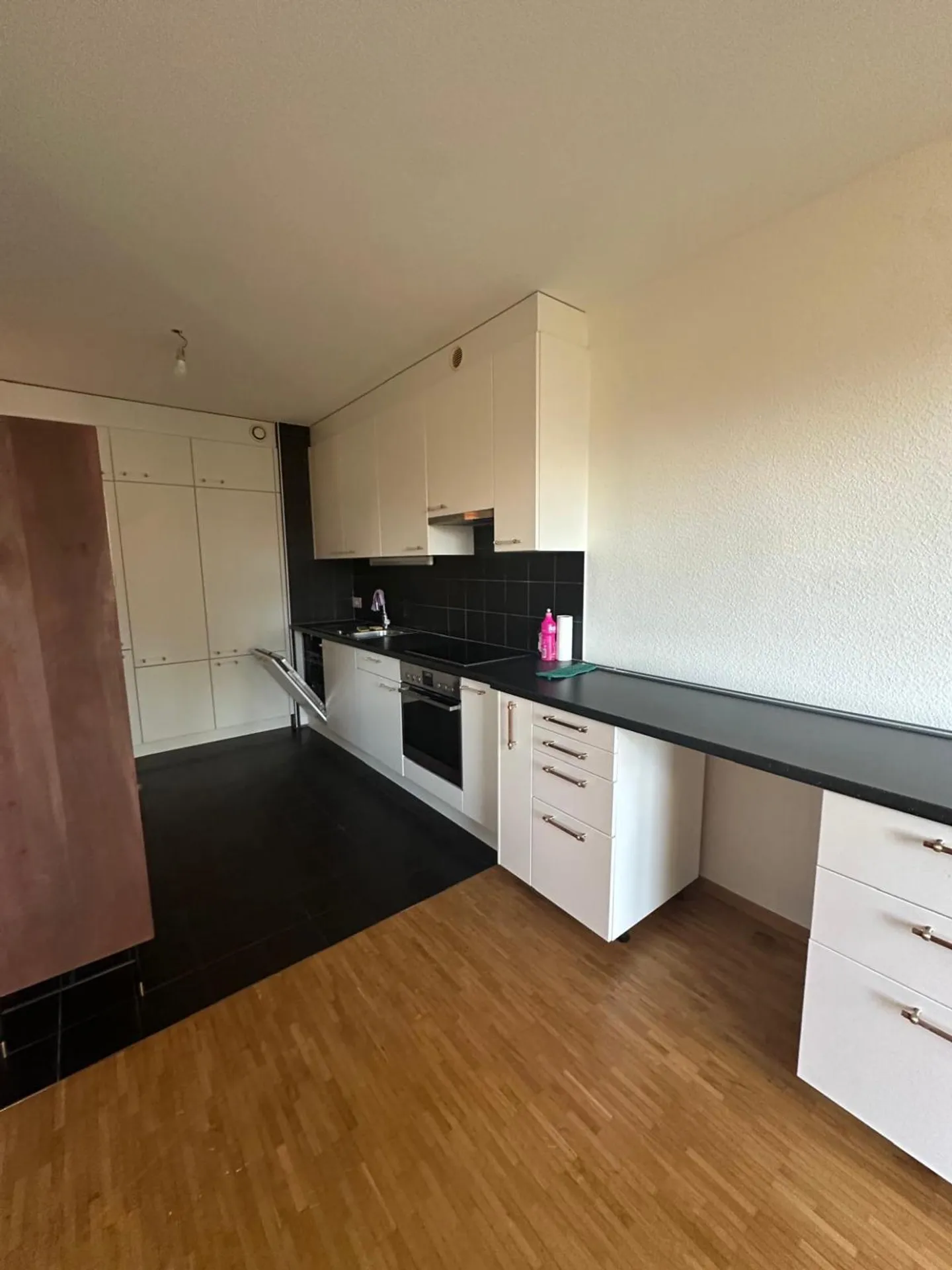 Wohnung mieten - Foto 2 von 9