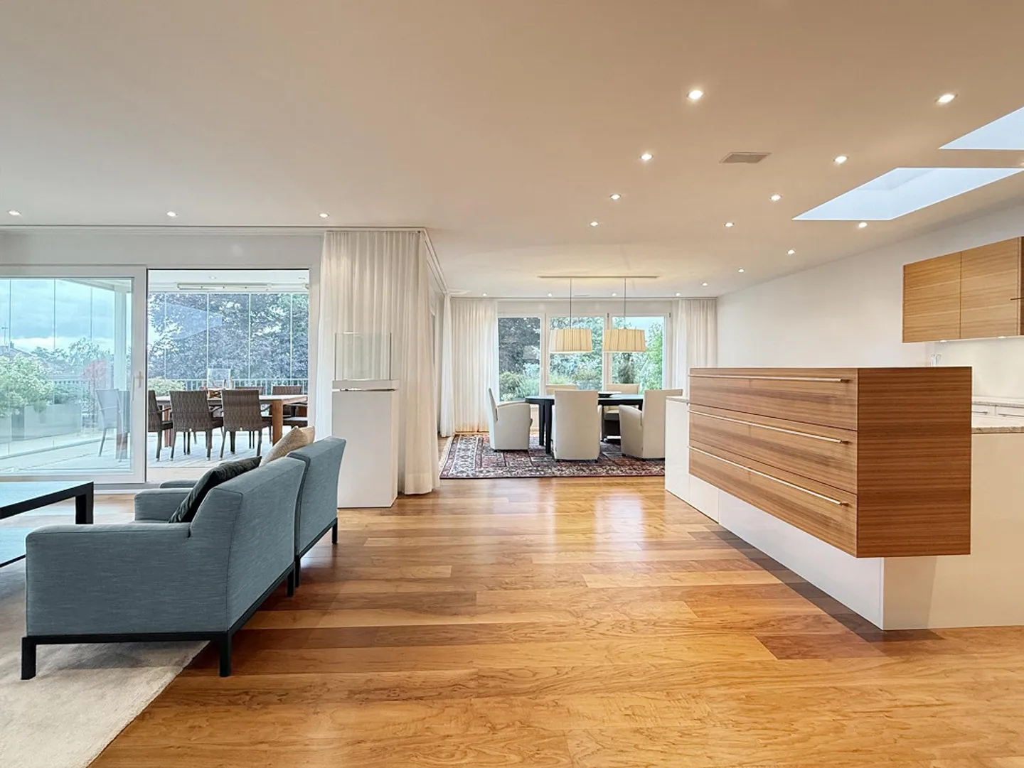 Grosszügige 4.5 Zimmer Attikawohnung, 163 m2 - Foto 1 von 22