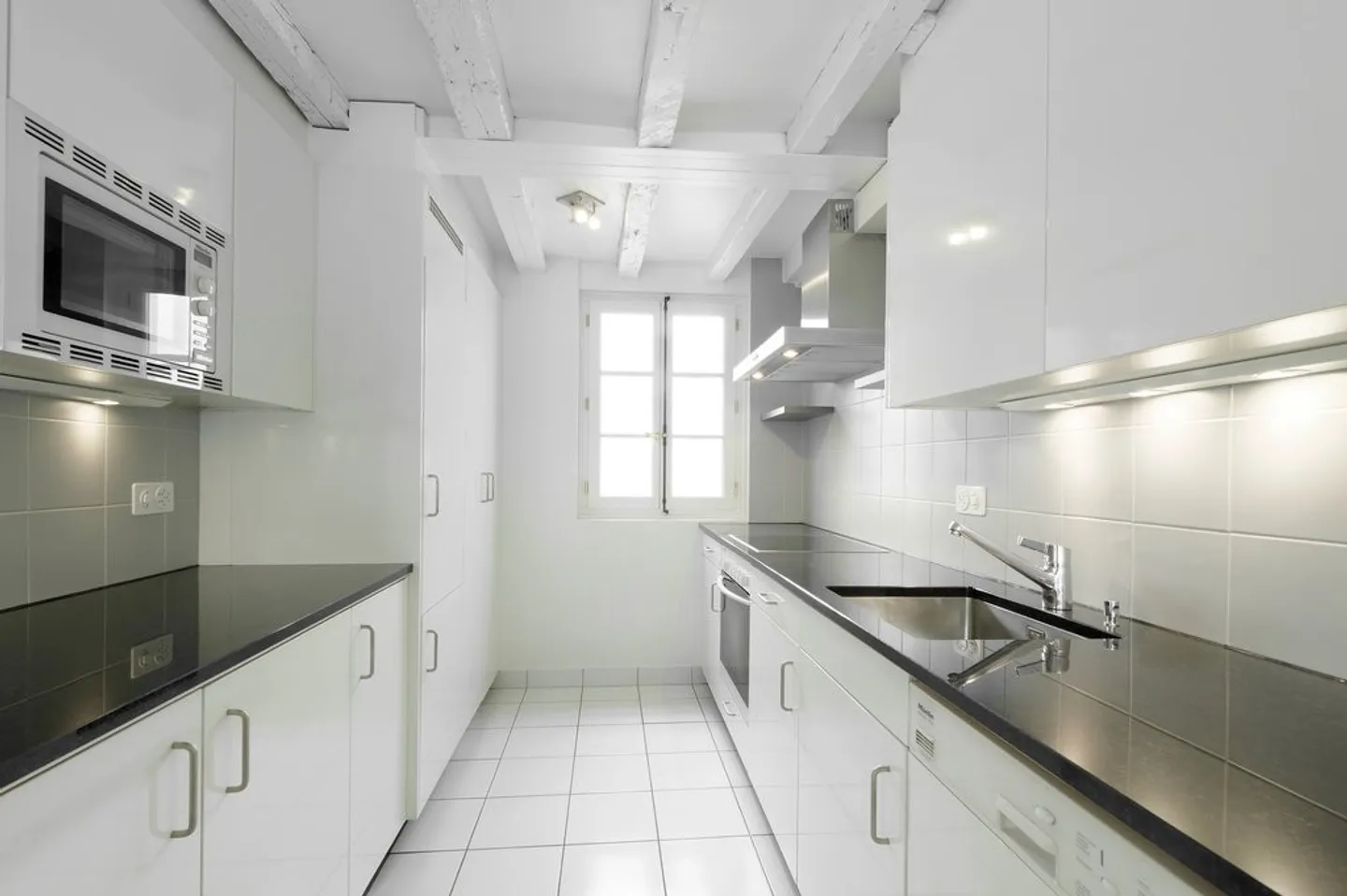 Rare: Appartement en plein coeur des rues basses - Photo 6 sur 11