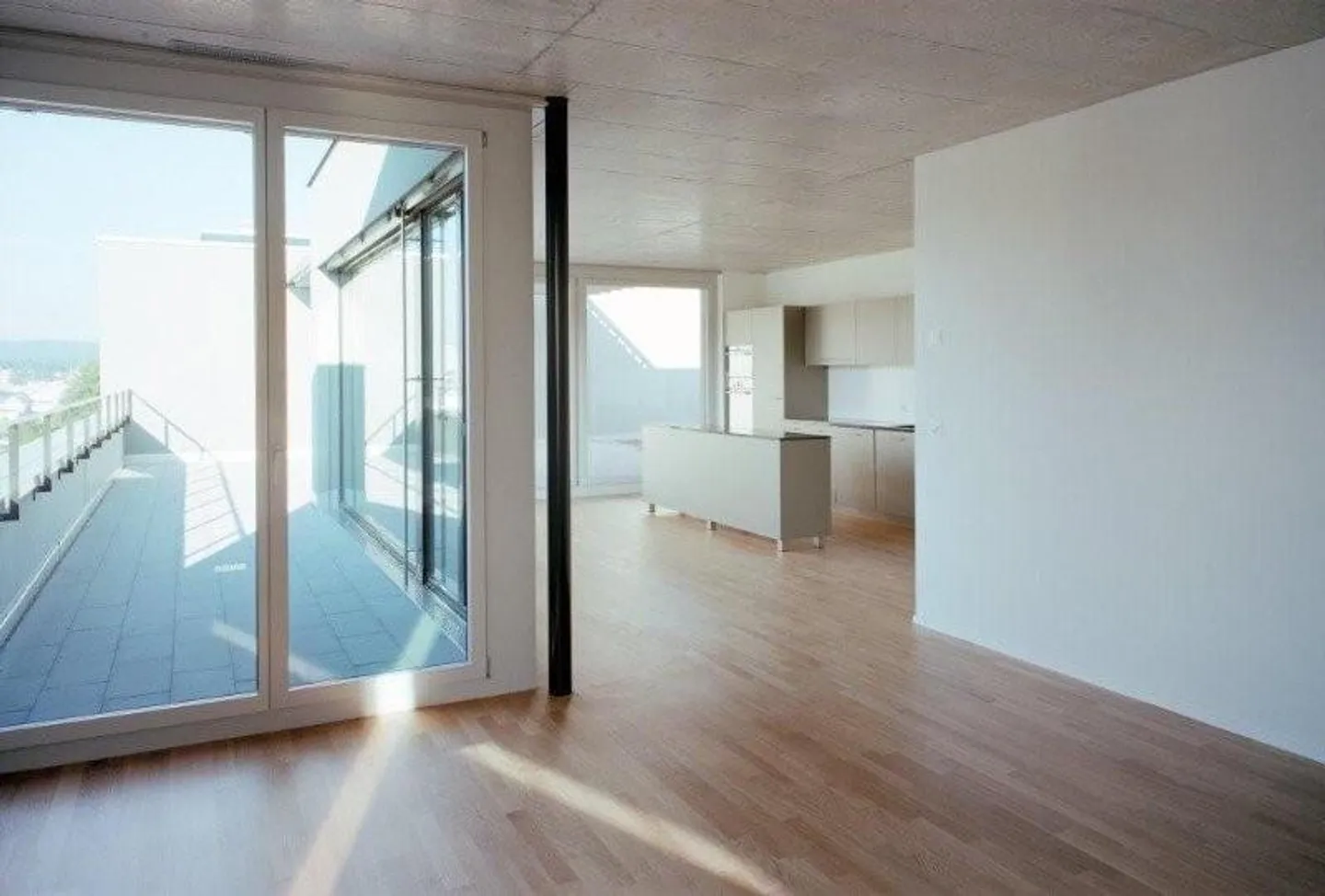 Treat yourself and your family to more space! - Photo 4 of 10