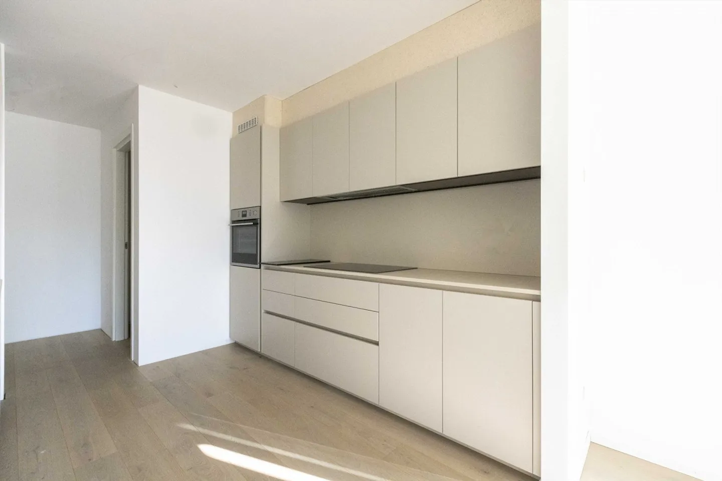 Large 5.5-room apartment with garden in new residence in Mendrisio - Photo 5 of 10