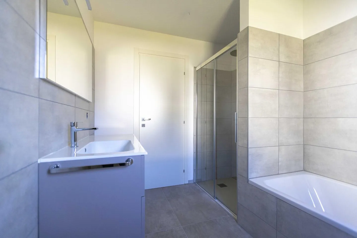 Large 5.5-room apartment with garden in new residence in Mendrisio - Photo 7 of 10