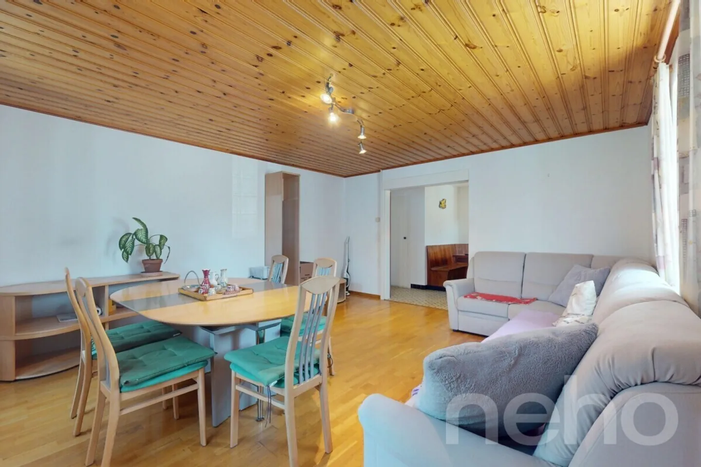 Familienhaus zur Renovierung mit einzigartigem Baupotenzial in Fey - Foto 11 von 13