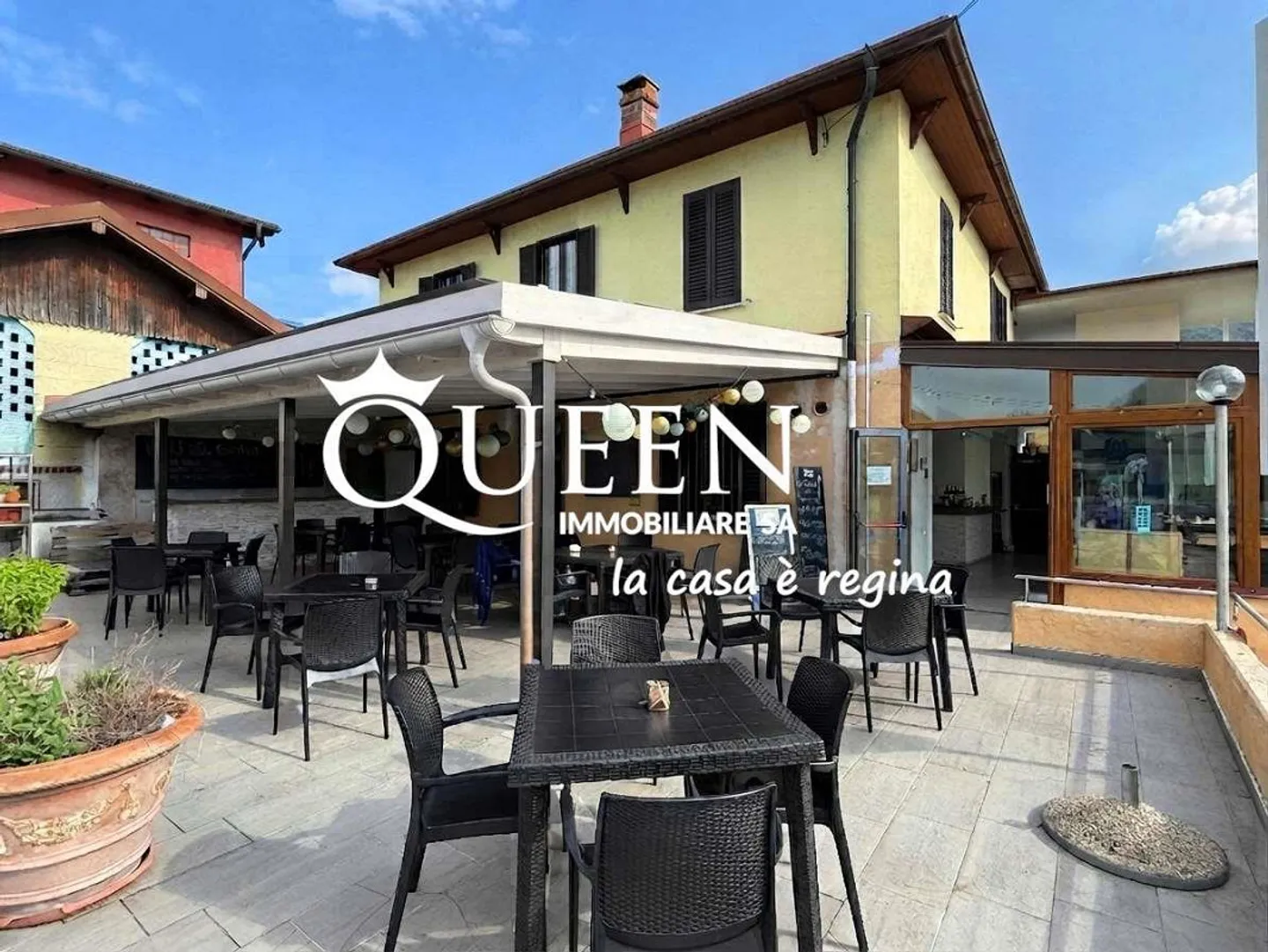 Proprietà commerciale con appartamento - Foto 7 di 13