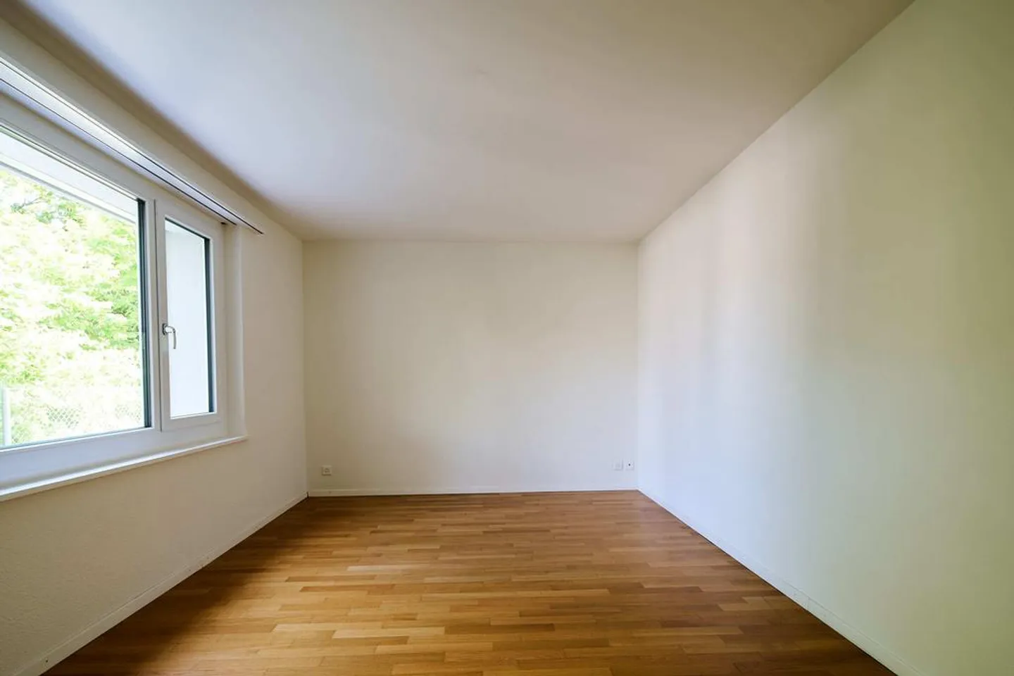 Helle 4.5-Zimmerwohnung in Wollishofen - Foto 7 von 11