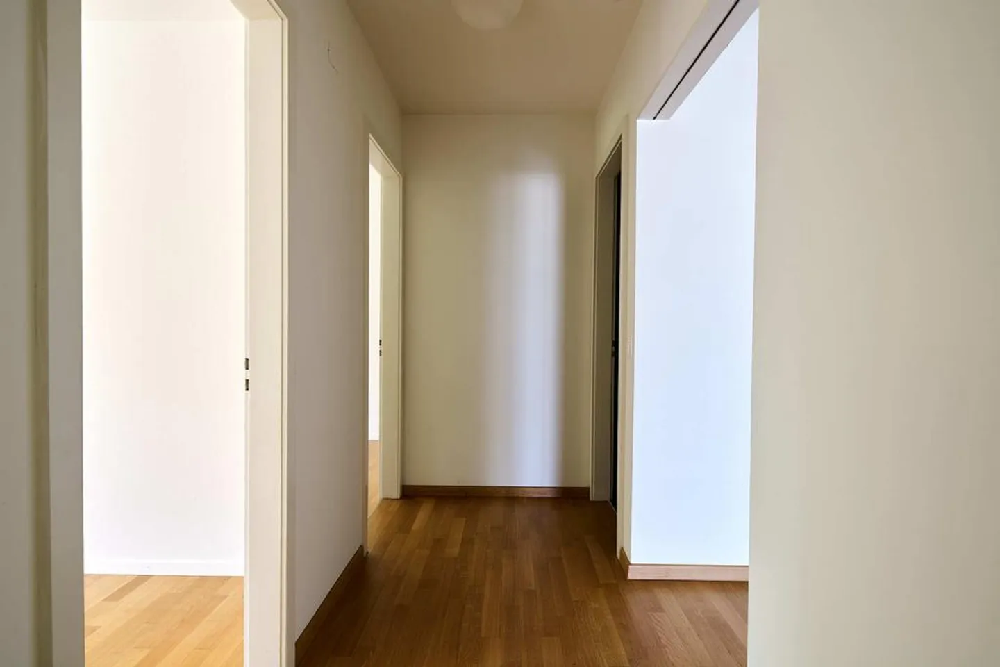 Helle 4.5-Zimmerwohnung in Wollishofen - Foto 11 von 11