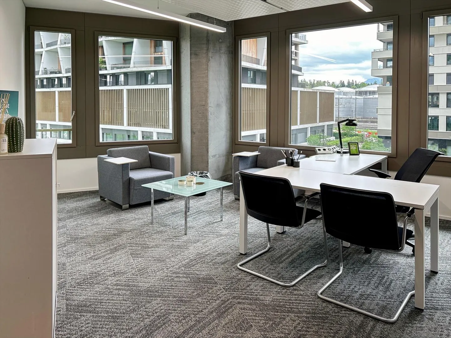 Beautifully furnished office spaces for 2 people in Spaces Suurstoffi - Photo 1 of 21