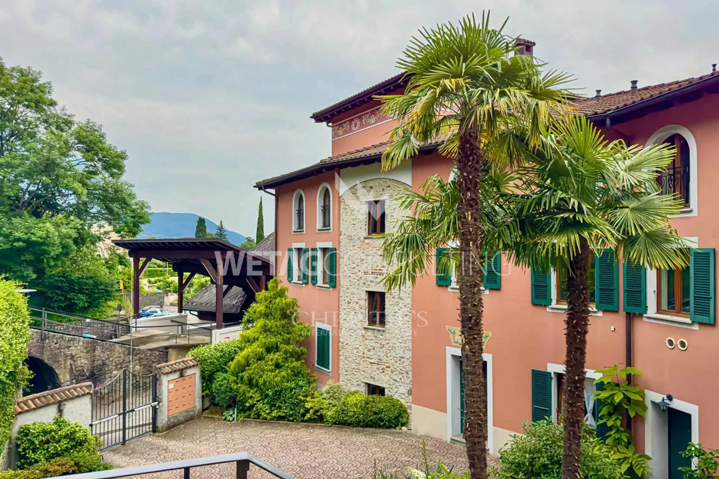 Ruvigliana: Appartamento con vista lago mozzafiato e piscina in vendita - Foto 1 di 10