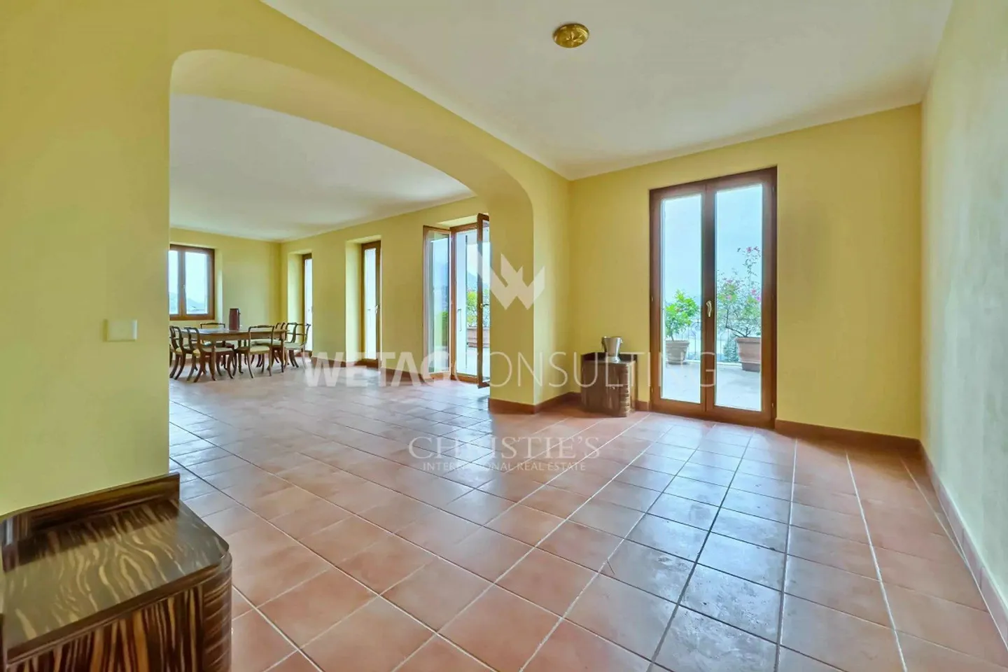 Ruvigliana: Appartamento con vista lago mozzafiato e piscina in vendita - Foto 3 di 10
