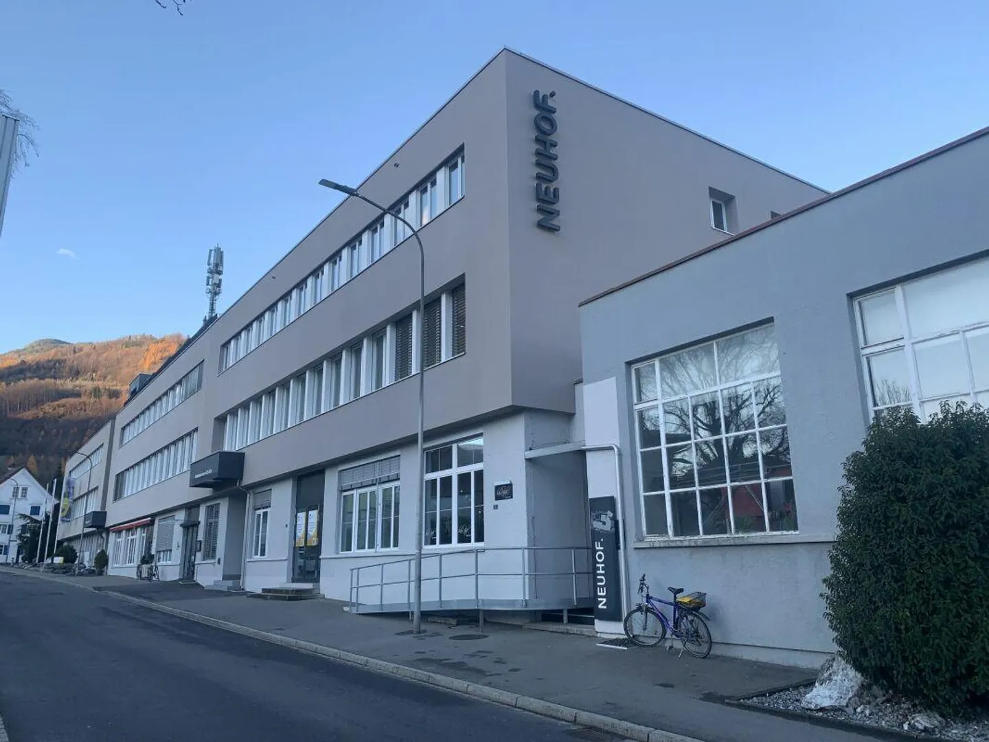 57m2 Salle de pratique / de cours au NEUHOF. - Photo 1 sur 9