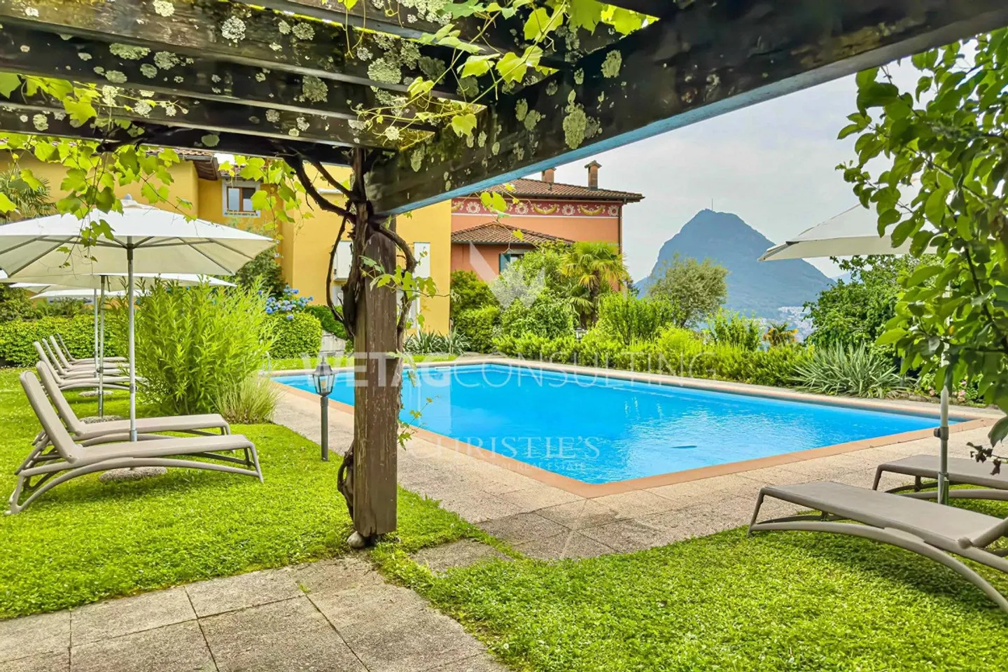 Ruvigliana: Appartamento con vista lago mozzafiato e piscina in vendita - Foto 5 di 10