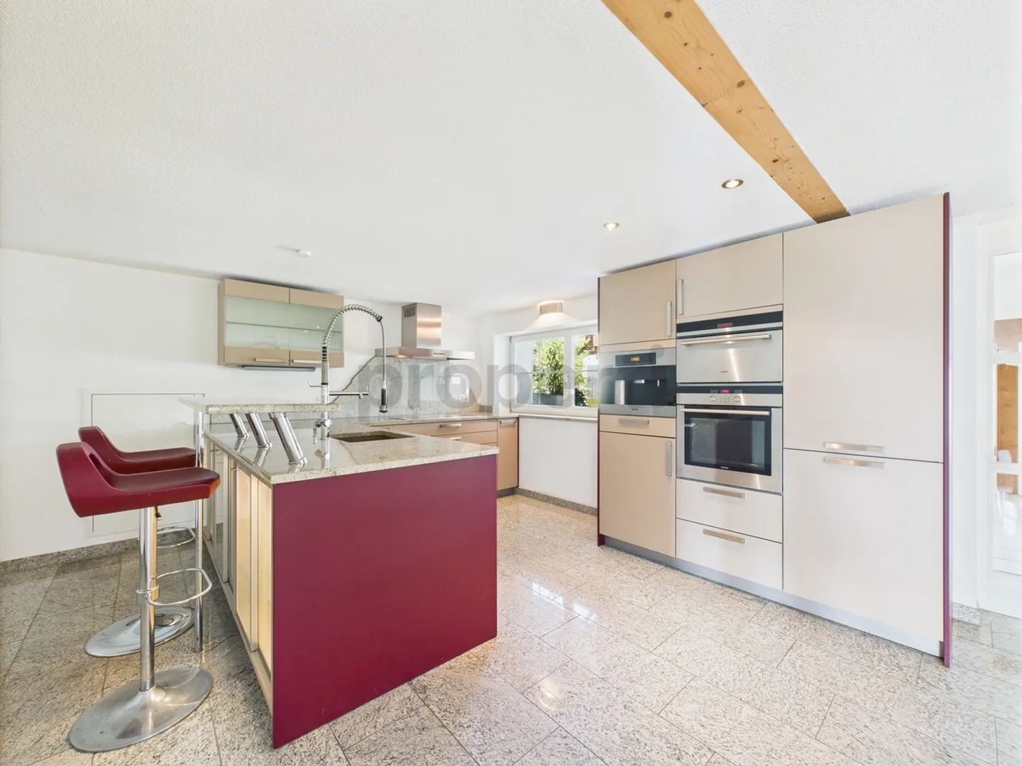 Traumhafte und elegante 3.5-Zimmer-Wohnung in Rothrist, Kanton AG - Foto 2 von 12