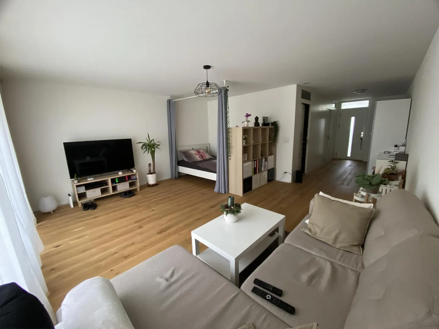 Moderno appartamento di 1,5 stanze al piano terra - Foto 1 di 8