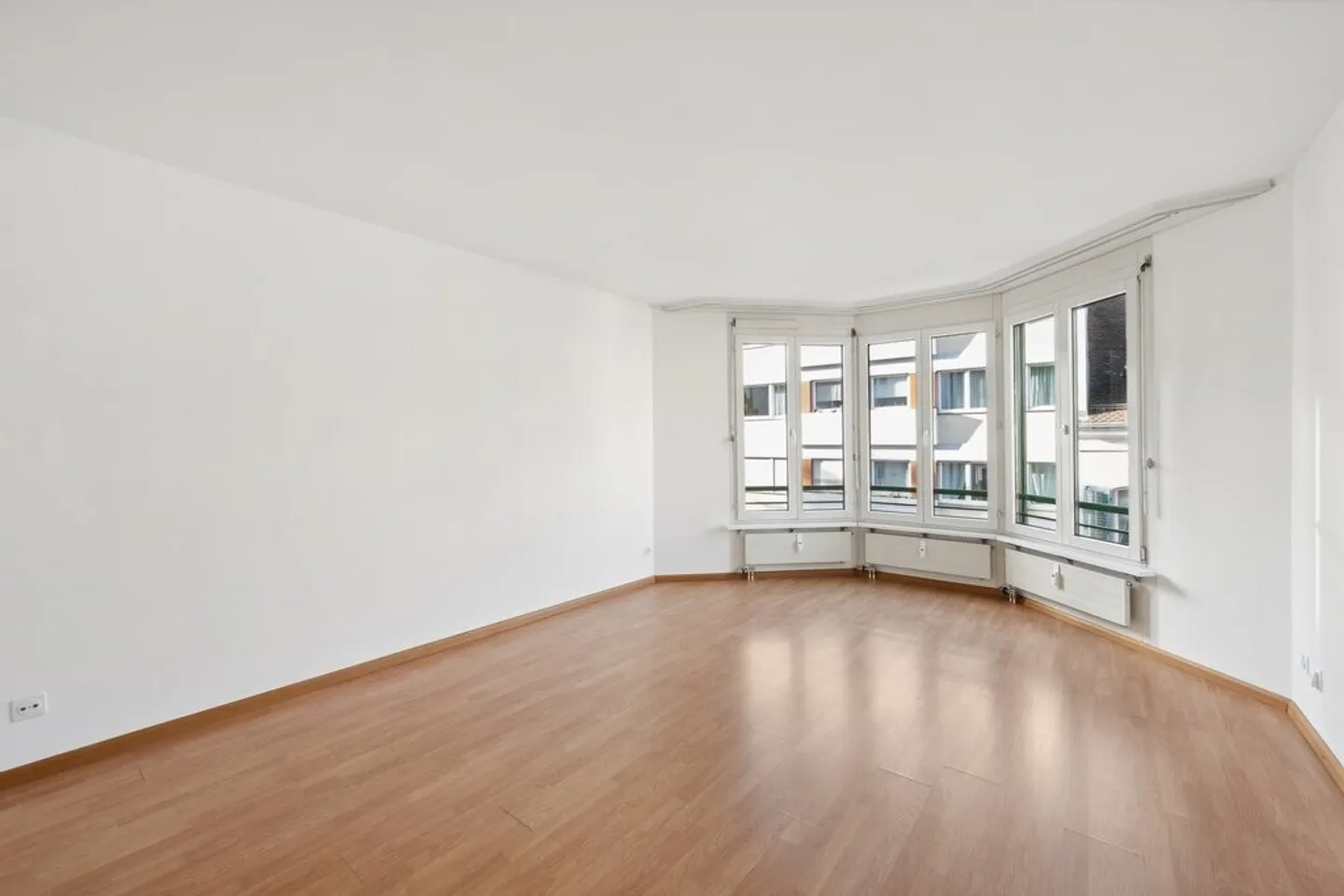 Appartement spacieux à louer dans un emplacement central à Bâle - Photo 2 sur 9