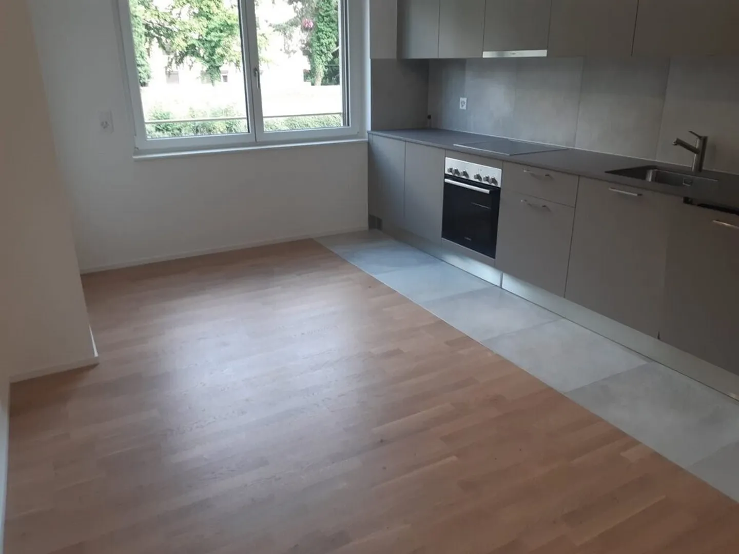 Beautiful apartment located in a new building - Close to M1 - Photo 10 of 12