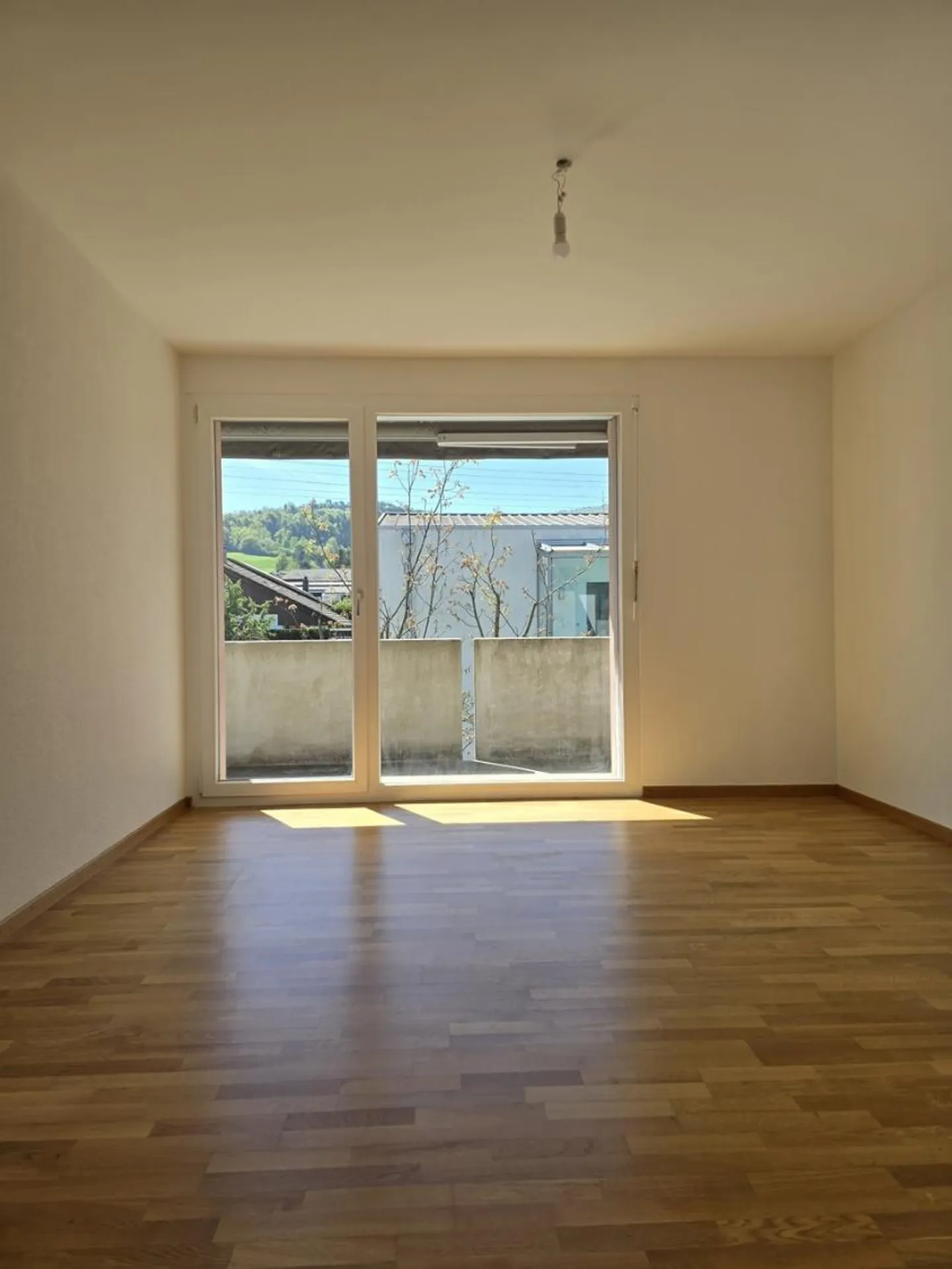 Appartement de 4.5 pièces au 1er étage, 100 m2, avec ascenseur - Photo 4 sur 13