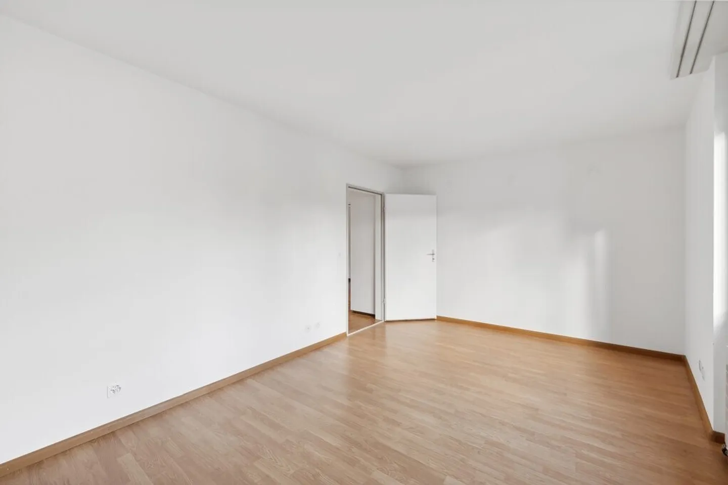 Appartement spacieux à louer dans un emplacement central à Bâle - Photo 4 sur 9