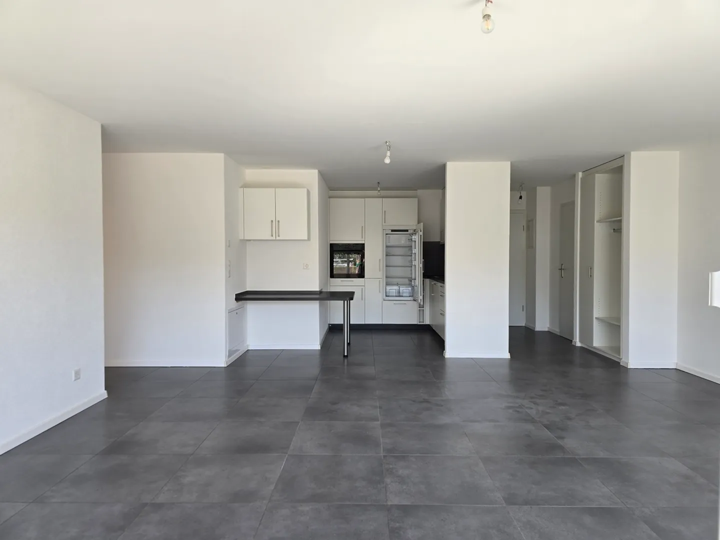 Appartement de 4.5 pièces au 1er étage, 100 m2, avec ascenseur - Photo 1 sur 13