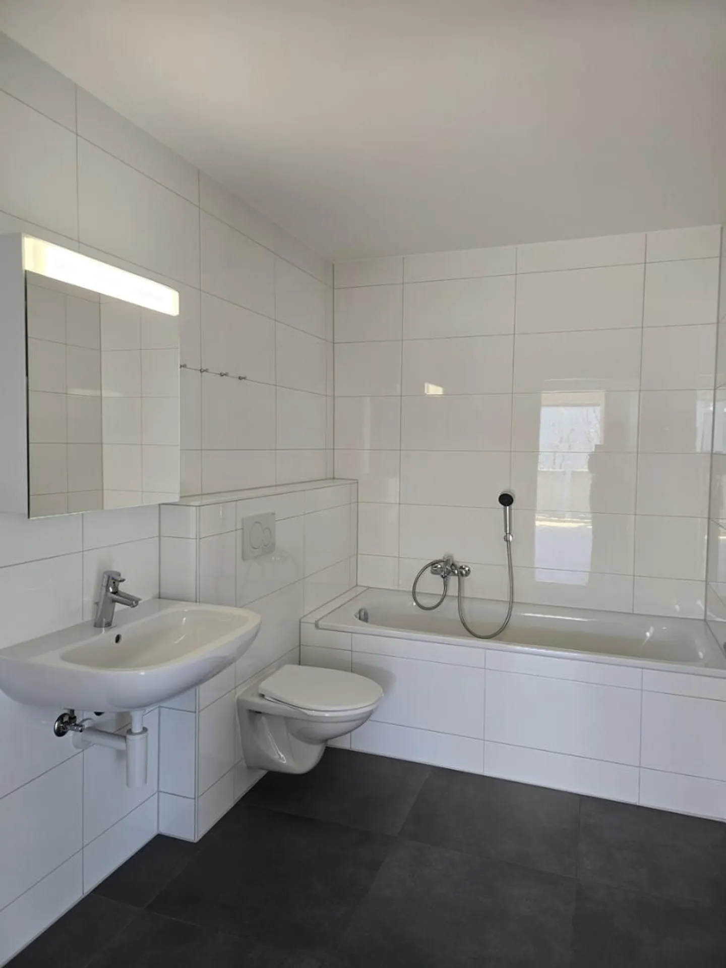 Appartement de 4.5 pièces au 1er étage, 100 m2, avec ascenseur - Photo 7 sur 13