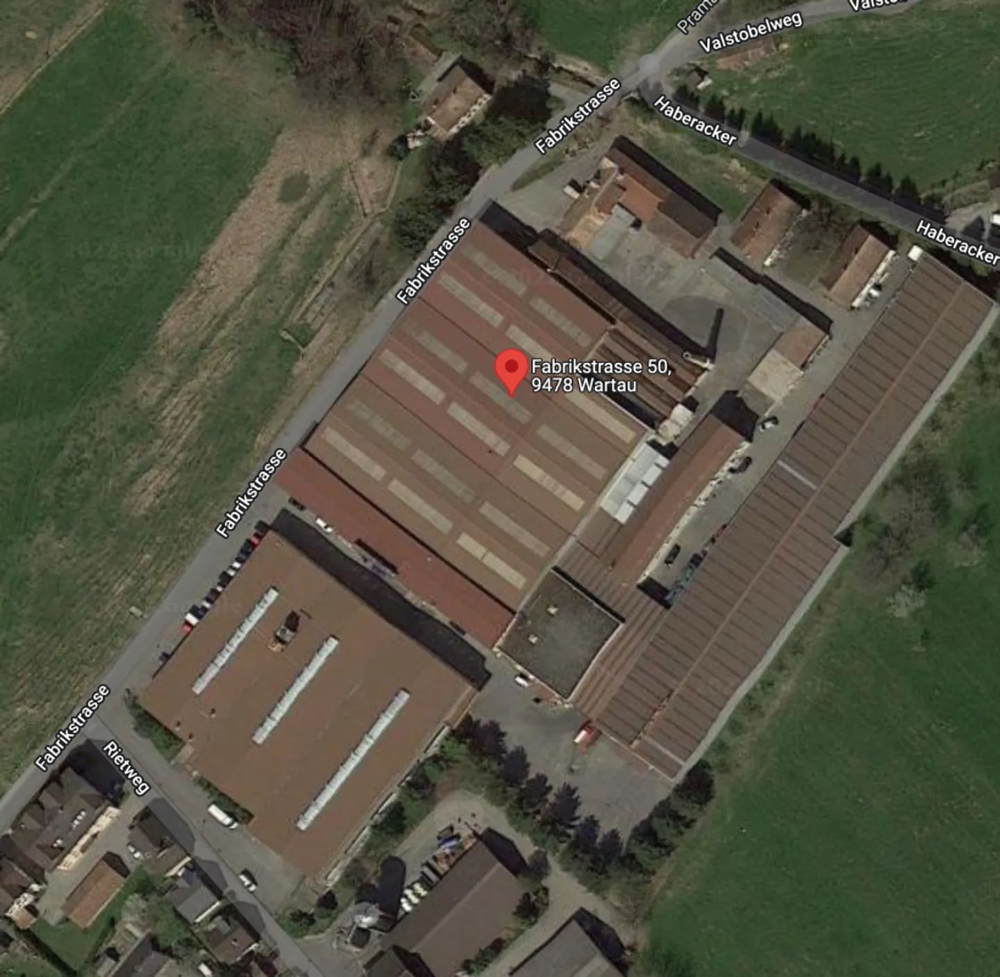 Outdoor parking spaces for motorhomes, caravans, cars - easily accessible - Photo 1 of 1