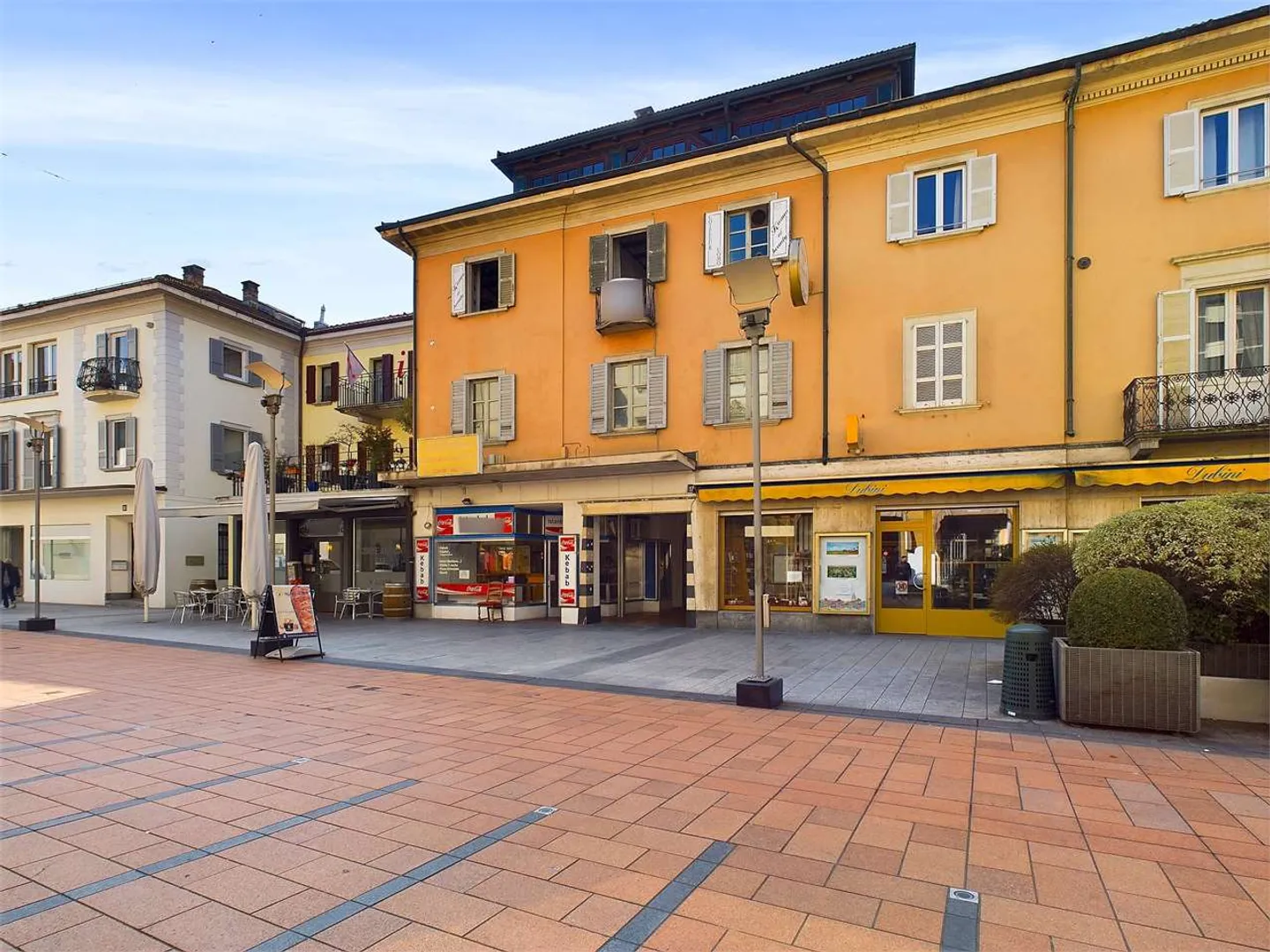 Edificio altamente redditizio in vendita a Chiasso - Foto 2 di 13