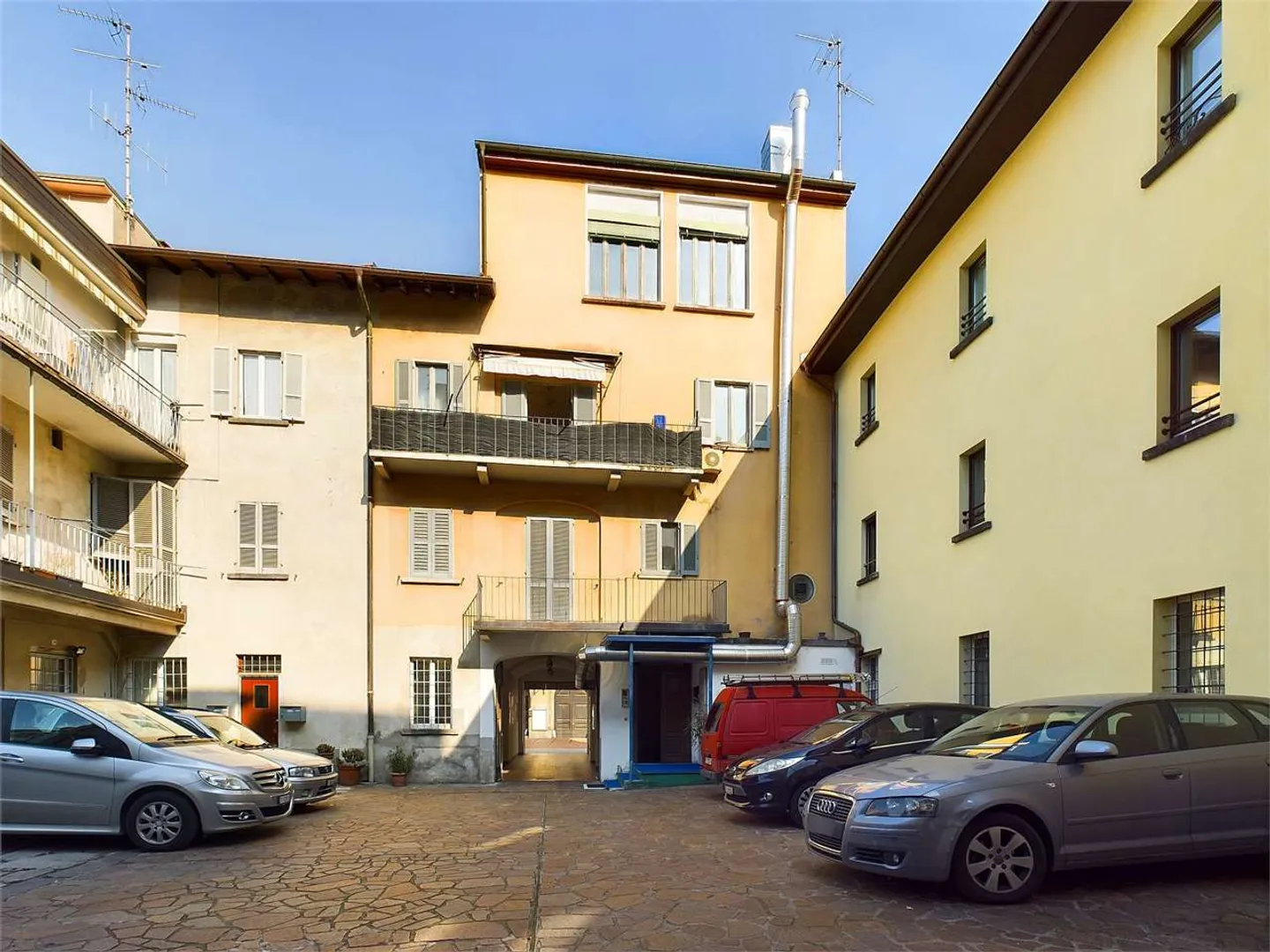 Edificio altamente redditizio in vendita a Chiasso - Foto 13 di 13