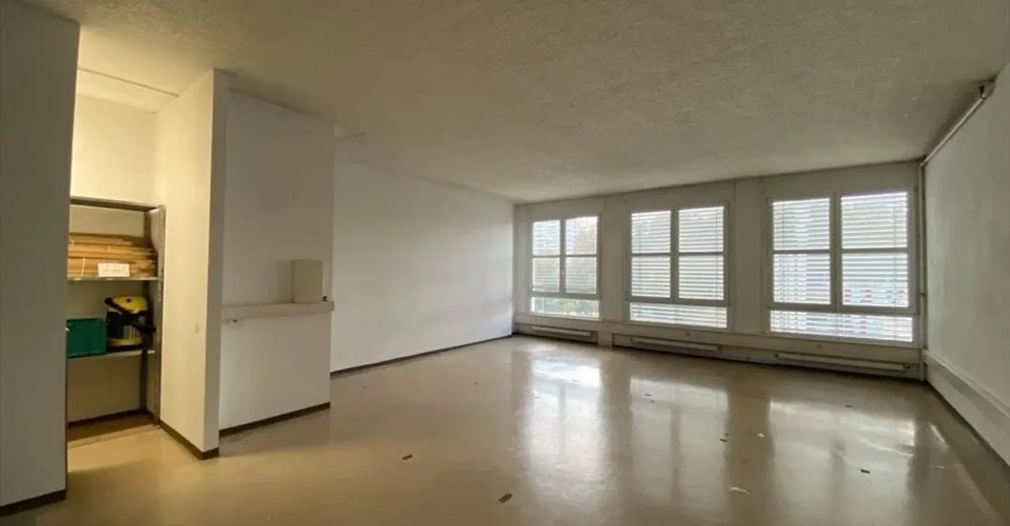 Immeuble mixte à louer - Photo 3 sur 7