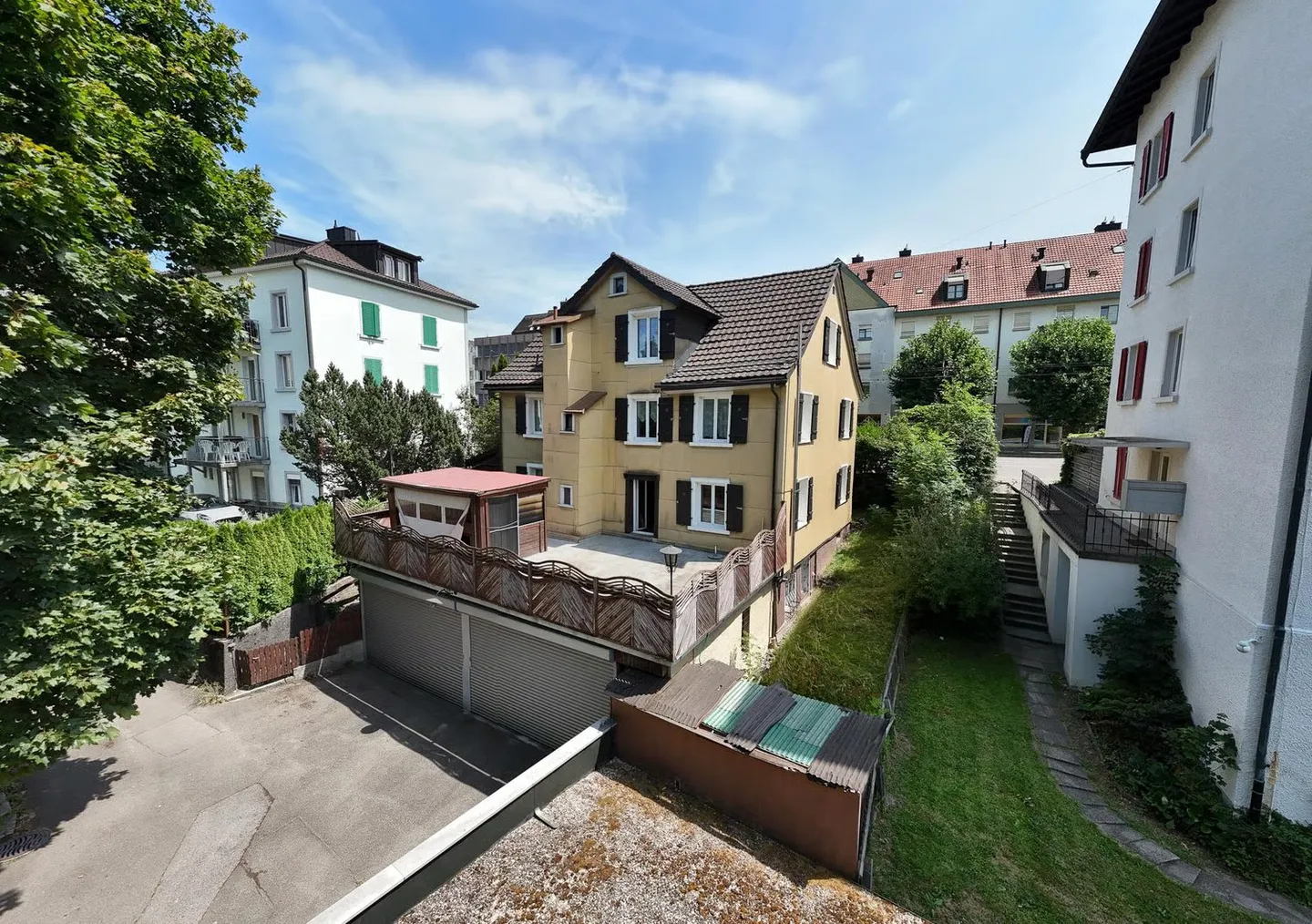 Renditestarkes Mehrfamilienhaus an bester Lage - bankengeprüfte Finanzierung! - Photo 3 of 28