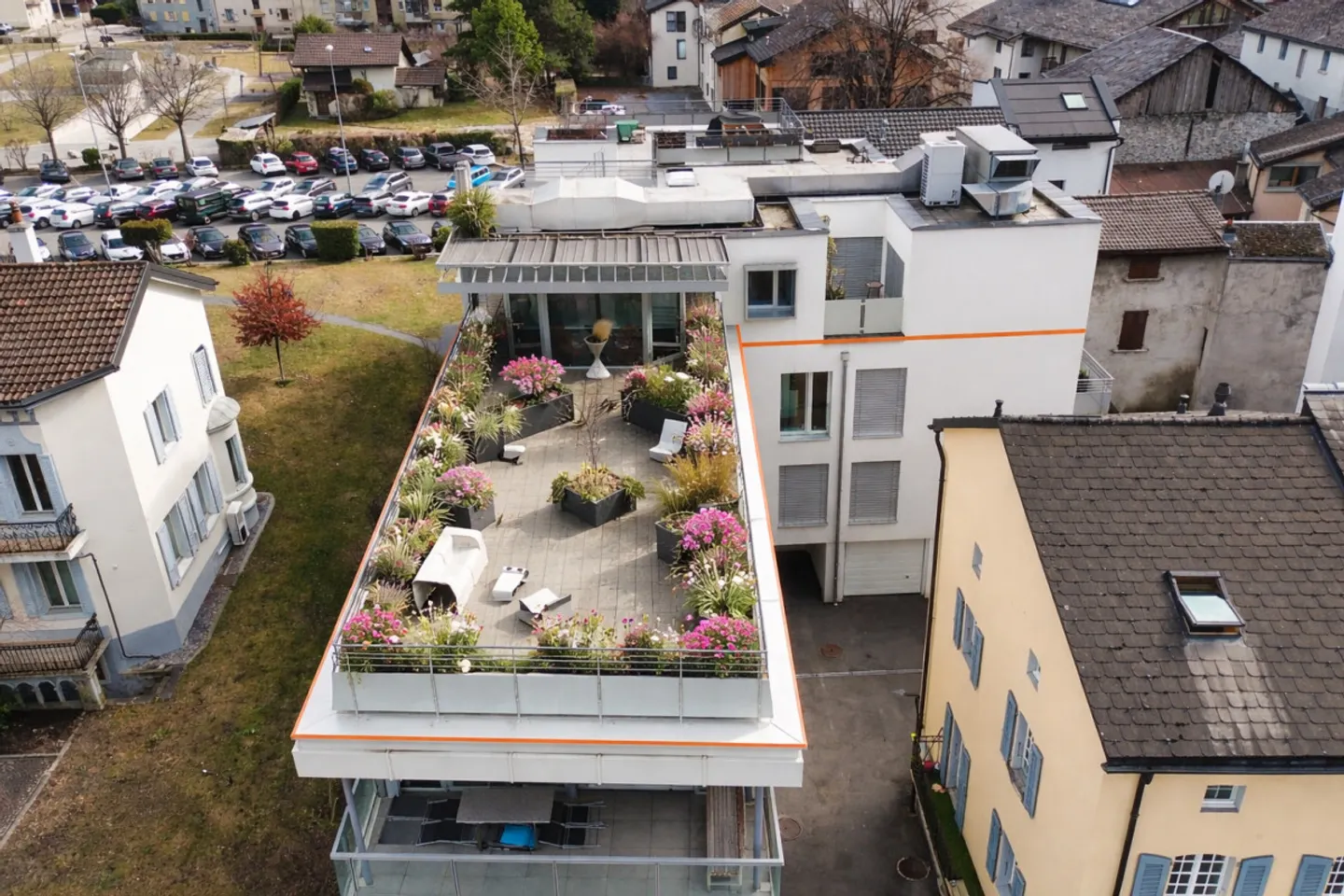 Attique d'exception avec terrasse - Photo 1 sur 12