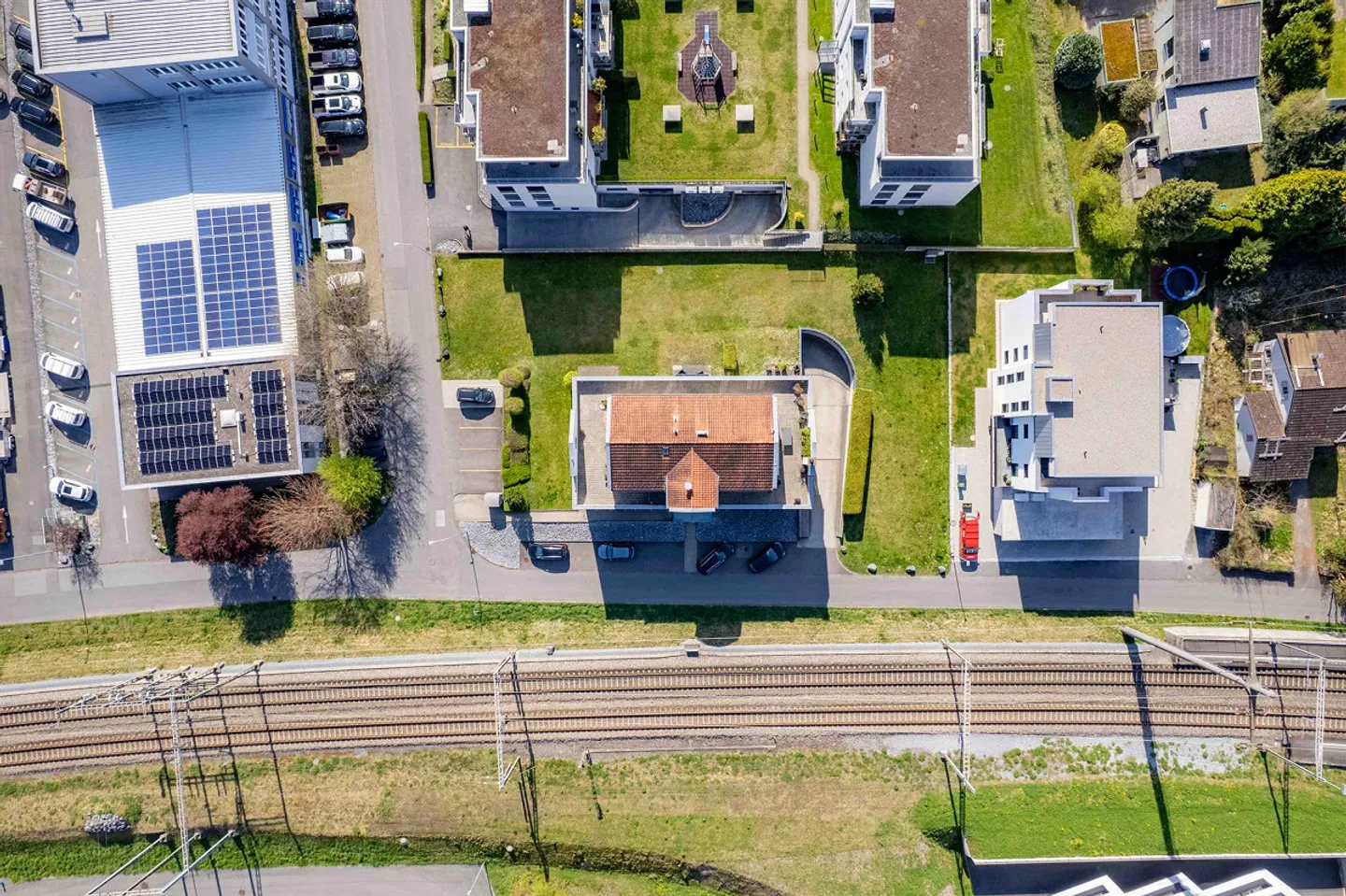 Aussenparkplatz am Bahnweg 1 in Trübbach zu vermieten - Foto 3 von 3