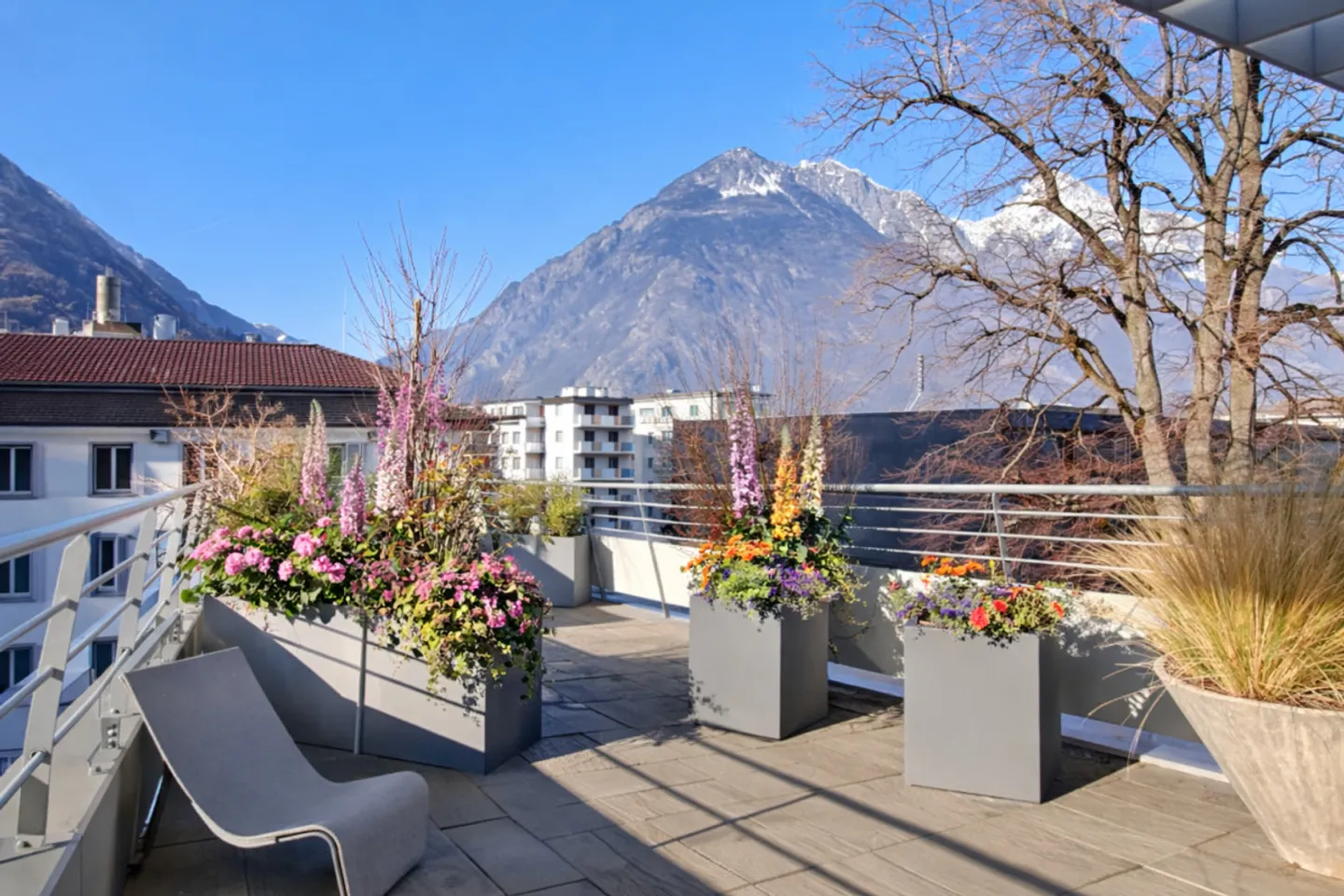 Attique d'exception avec terrasse - Photo 2 sur 12