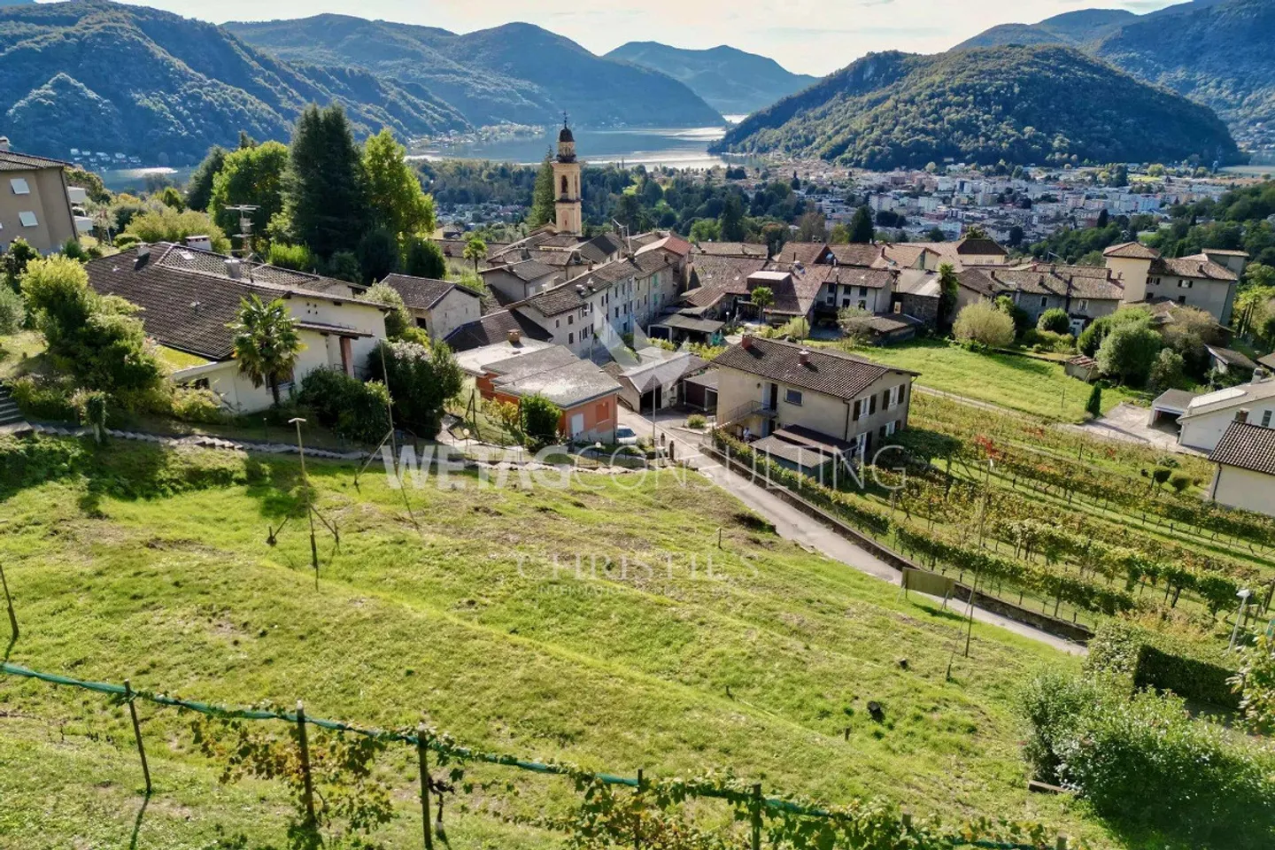 Lugano-Neggio : Terrain à bâtir de 1'137 m² avec vue sur le lac de Lugano à vendre - Photo 1 sur 12