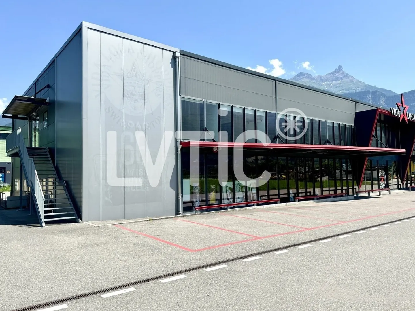 Spazi commerciali di 185 m2 divisibili in affitto a Bex - Foto 8 di 11