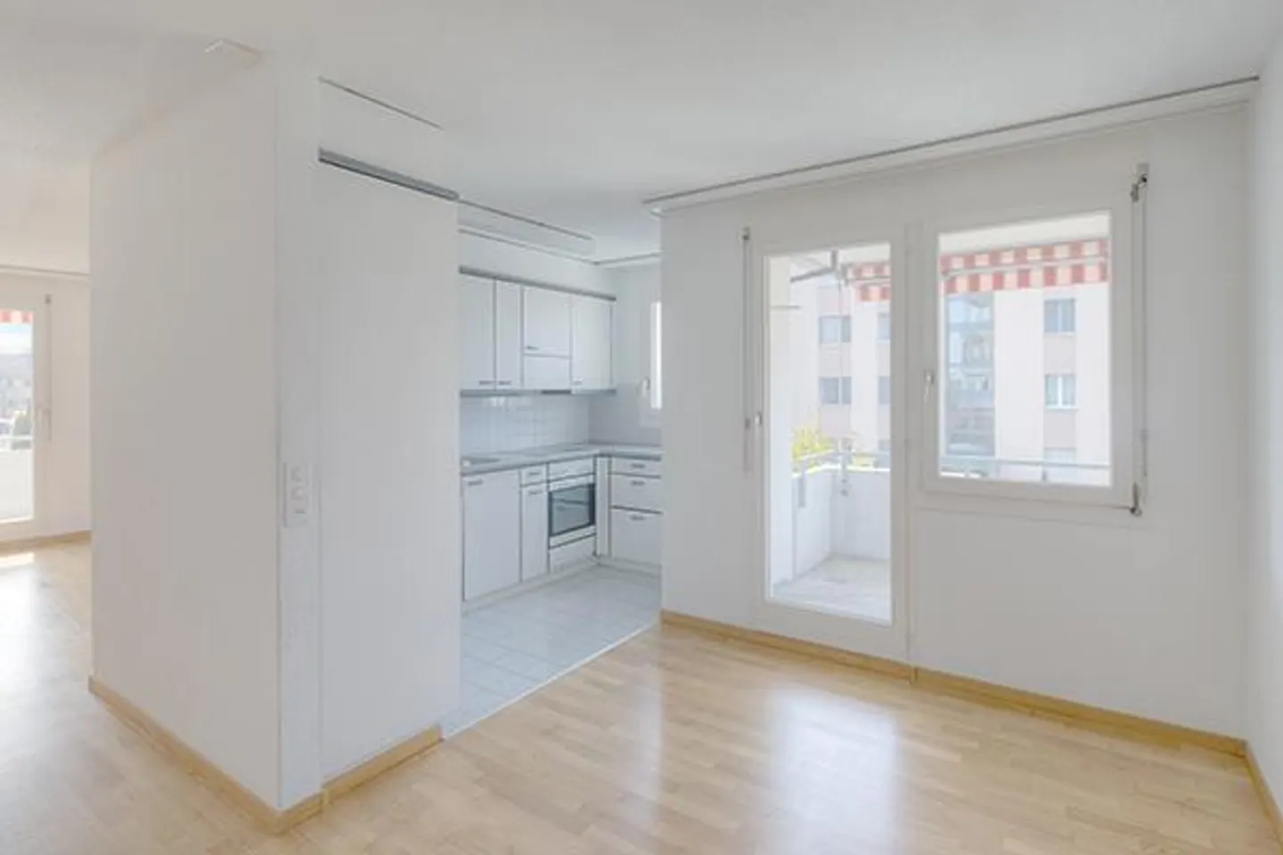 Appartement Charmant avec Balcons - Photo 1 sur 7