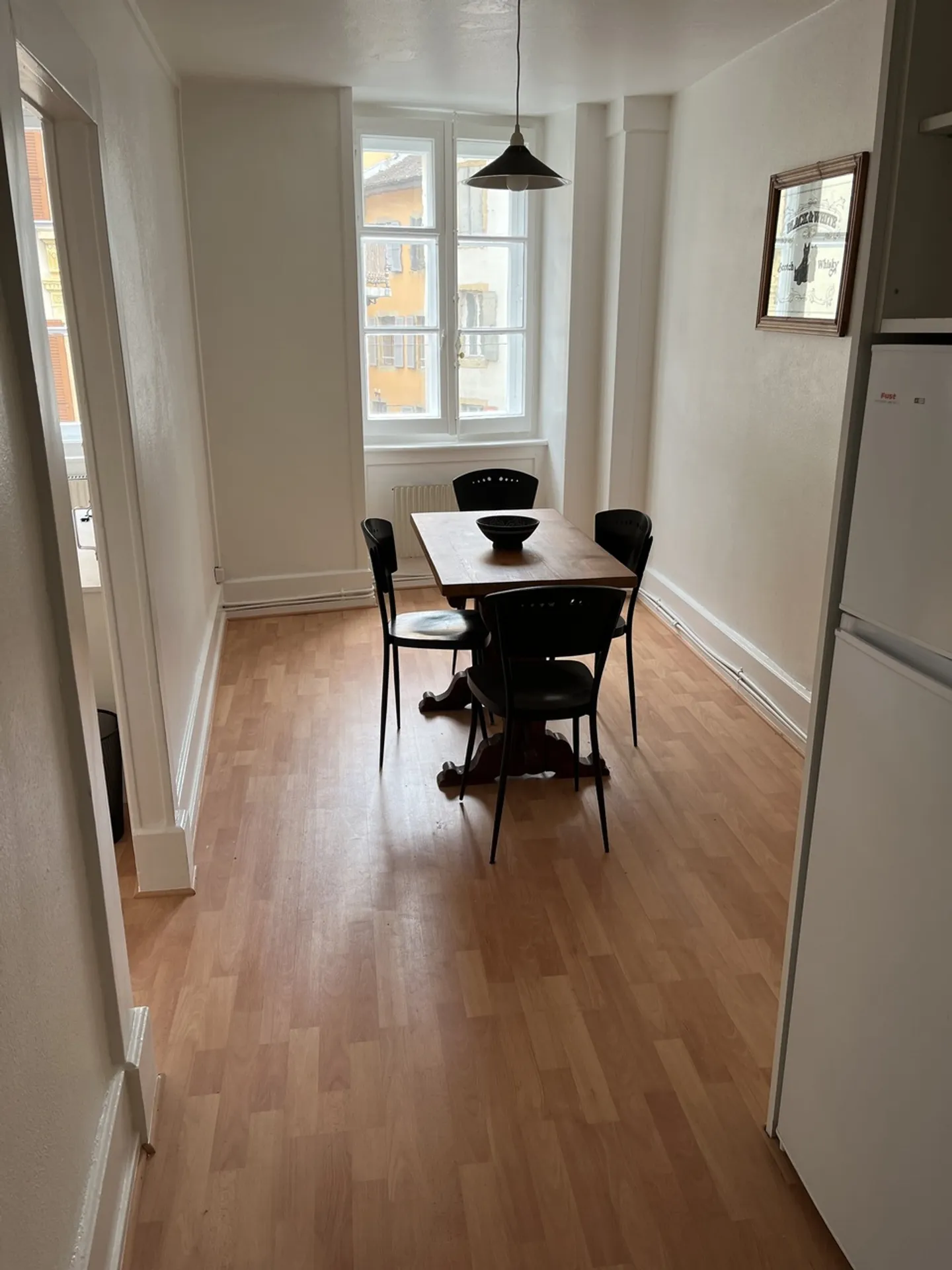 Chambre Neuchâtel - 1.5 pièces - Photo 6 sur 6
