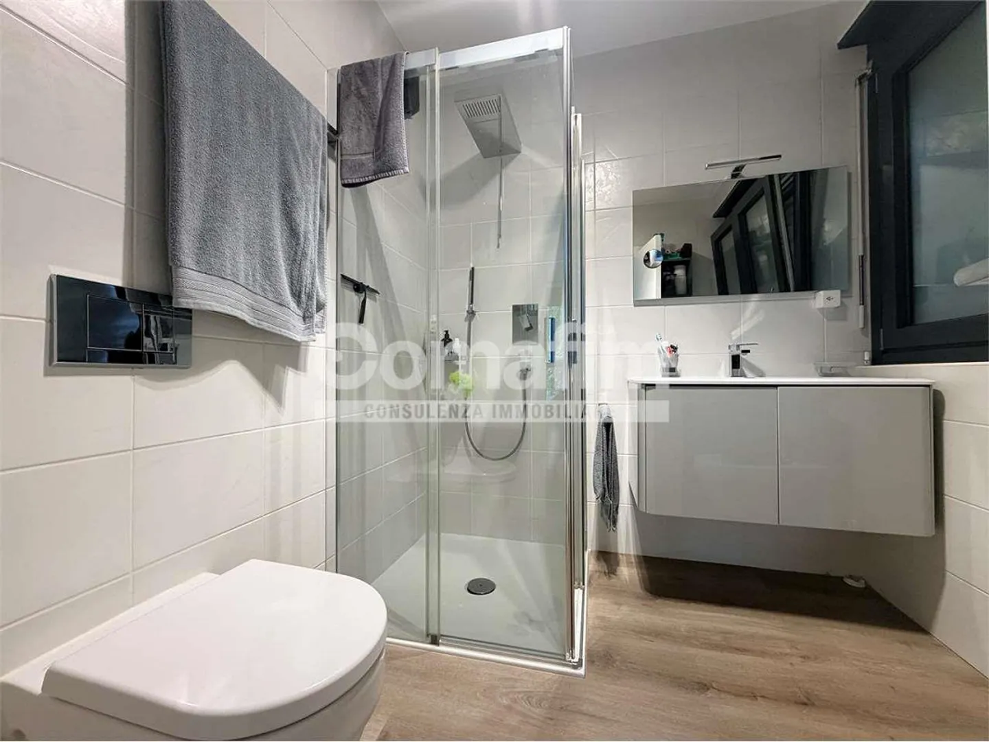 Aldesago - 3 rooms with dream lake view - Photo 11 of 11