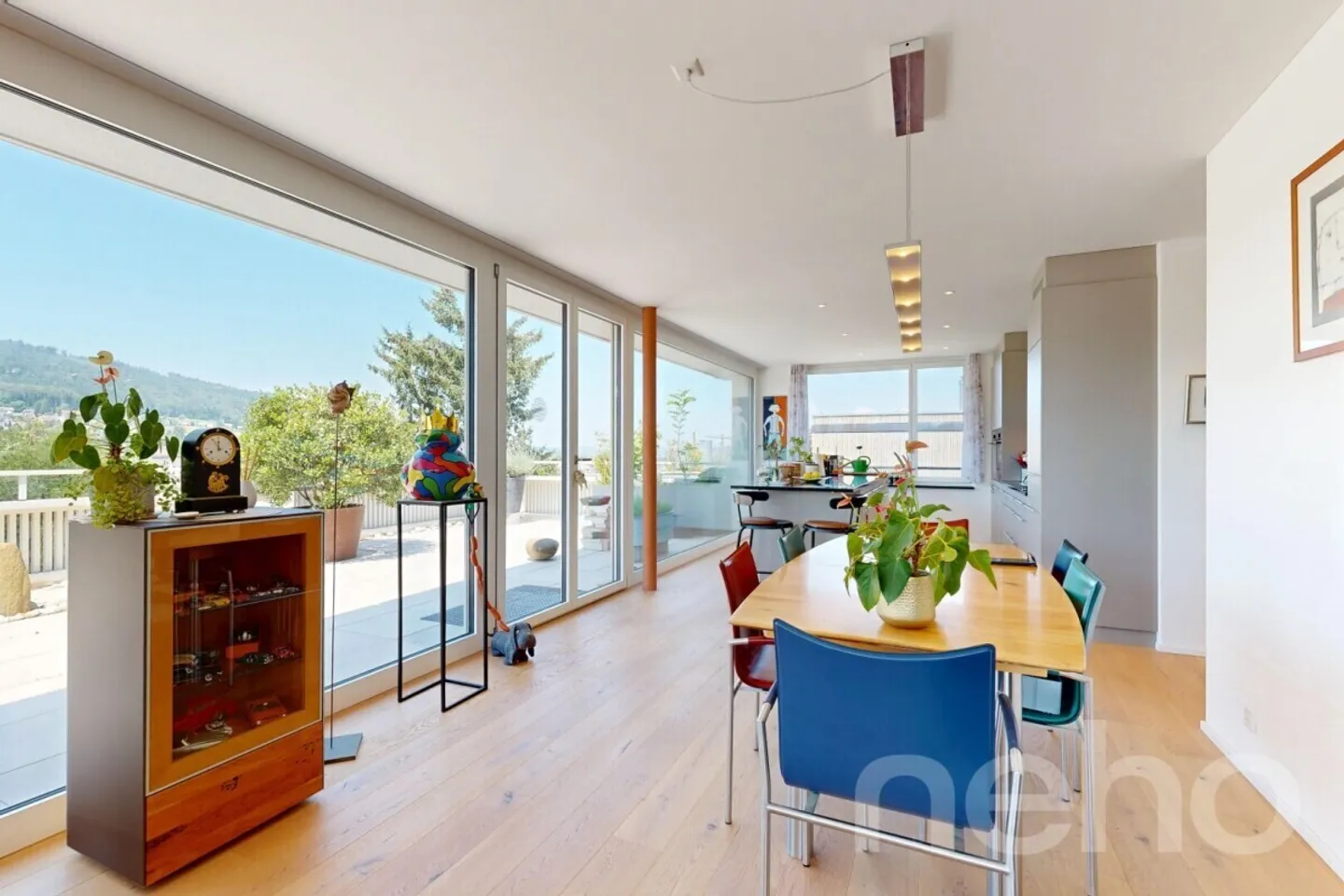 Attico con terrazza da sogno e vista libera - Foto 3 di 12